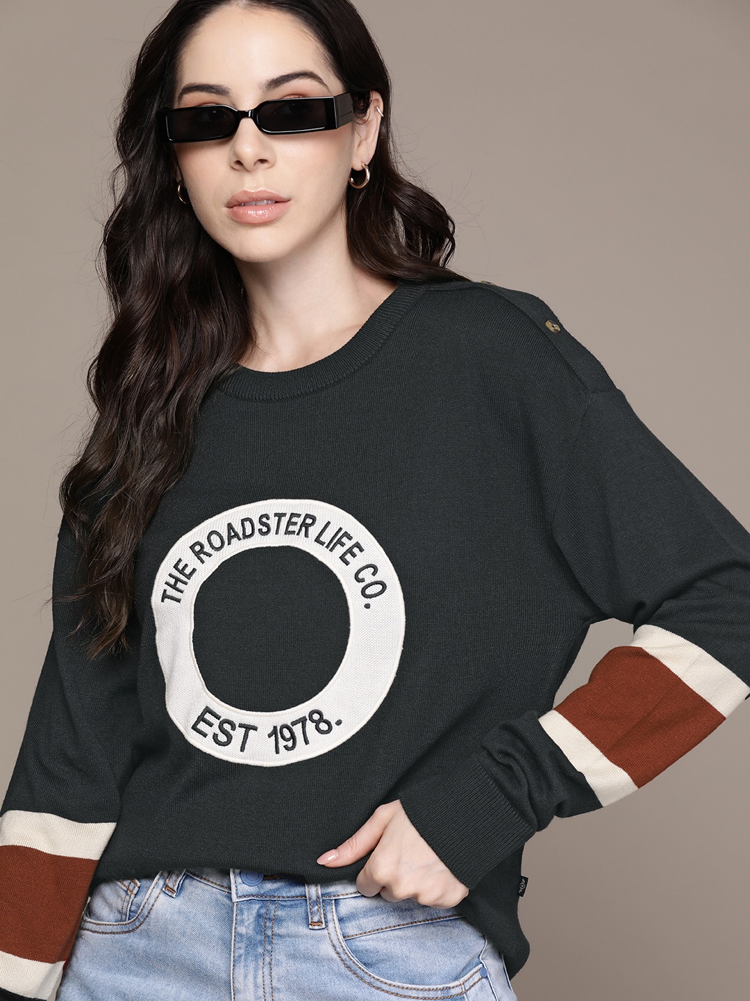 

The Roadster Lifestyle Co. Typography Pullover, Charcoal