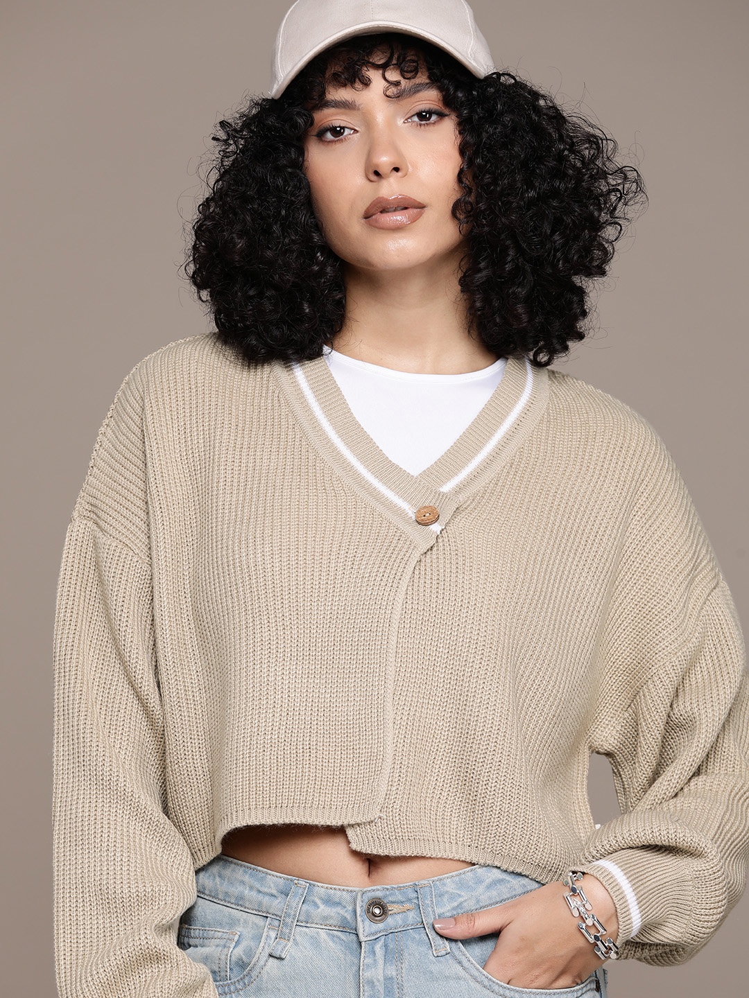 

The Roadster Lifestyle Co. Crop Cardigan, Beige