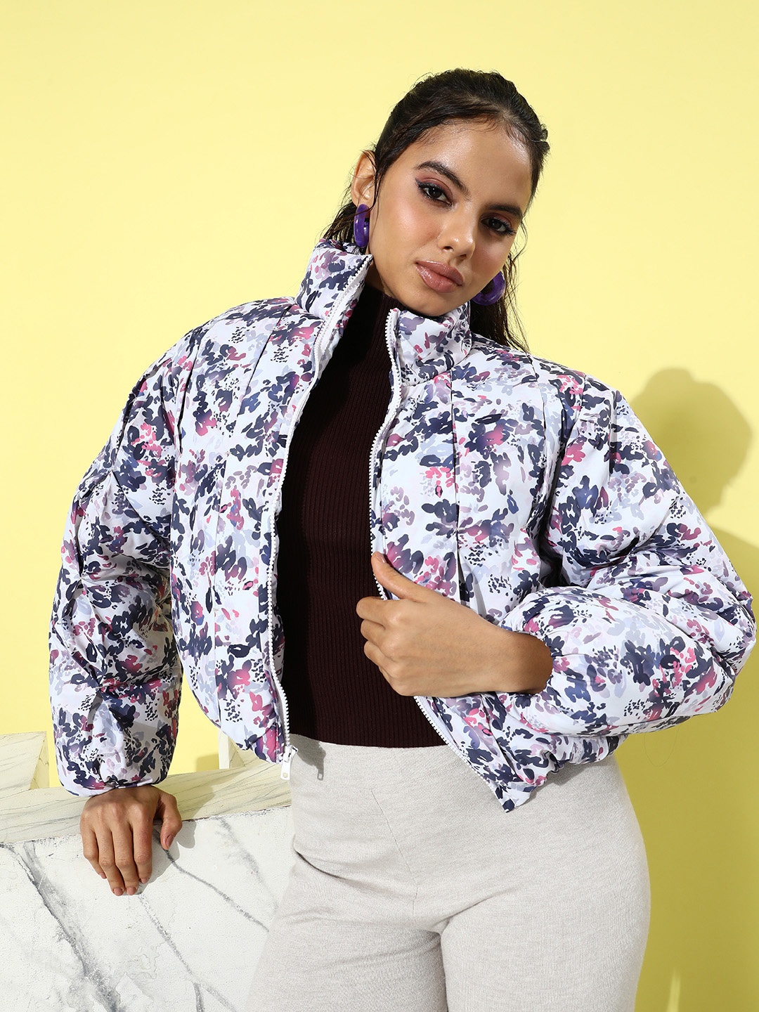 

The Roadster Life Co. Printed Mock Collar Puffer Jacket, White