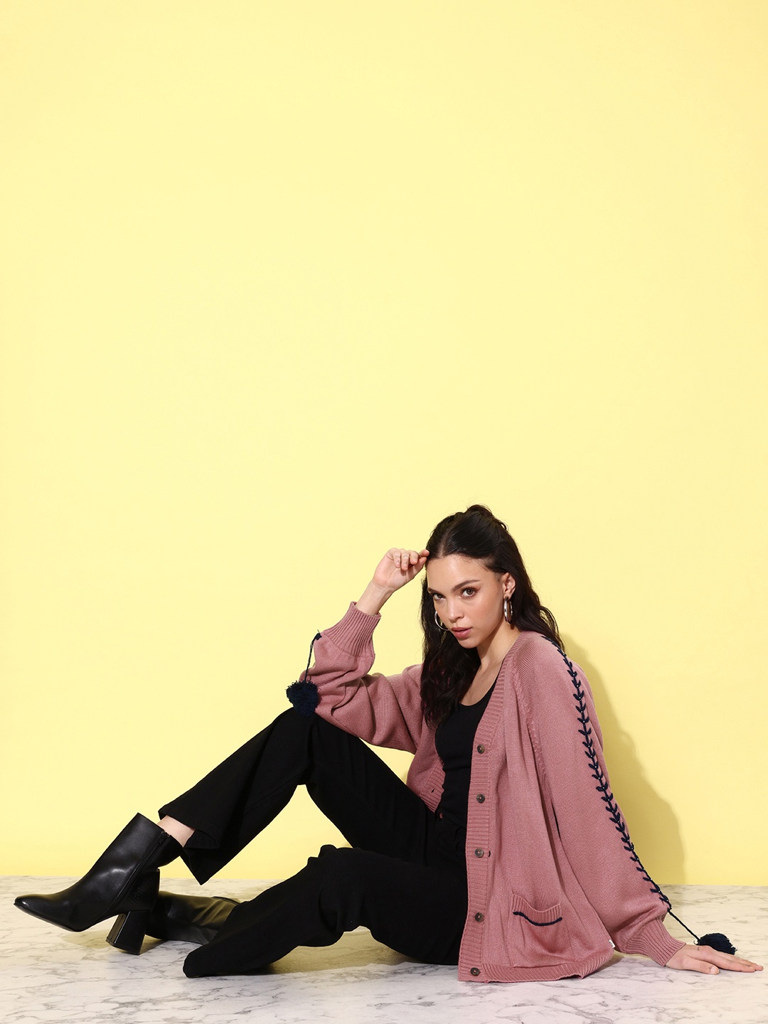 

The Roadster Life Co. Knitted Long Sleeves Cardigan With Embroidered Detail, Rose