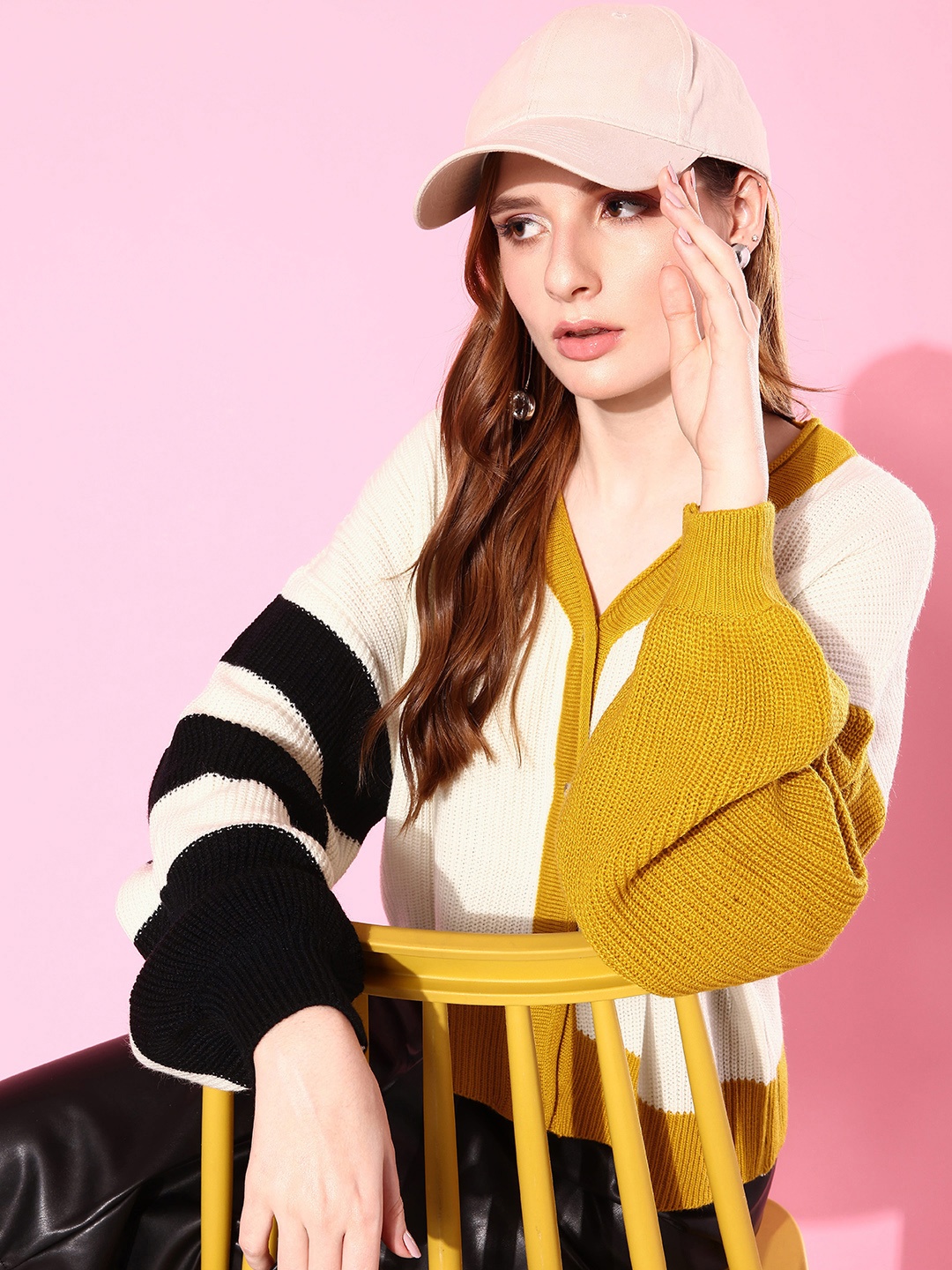 

The Roadster Lifestyle Co. Women Solid Cardigan, Cream