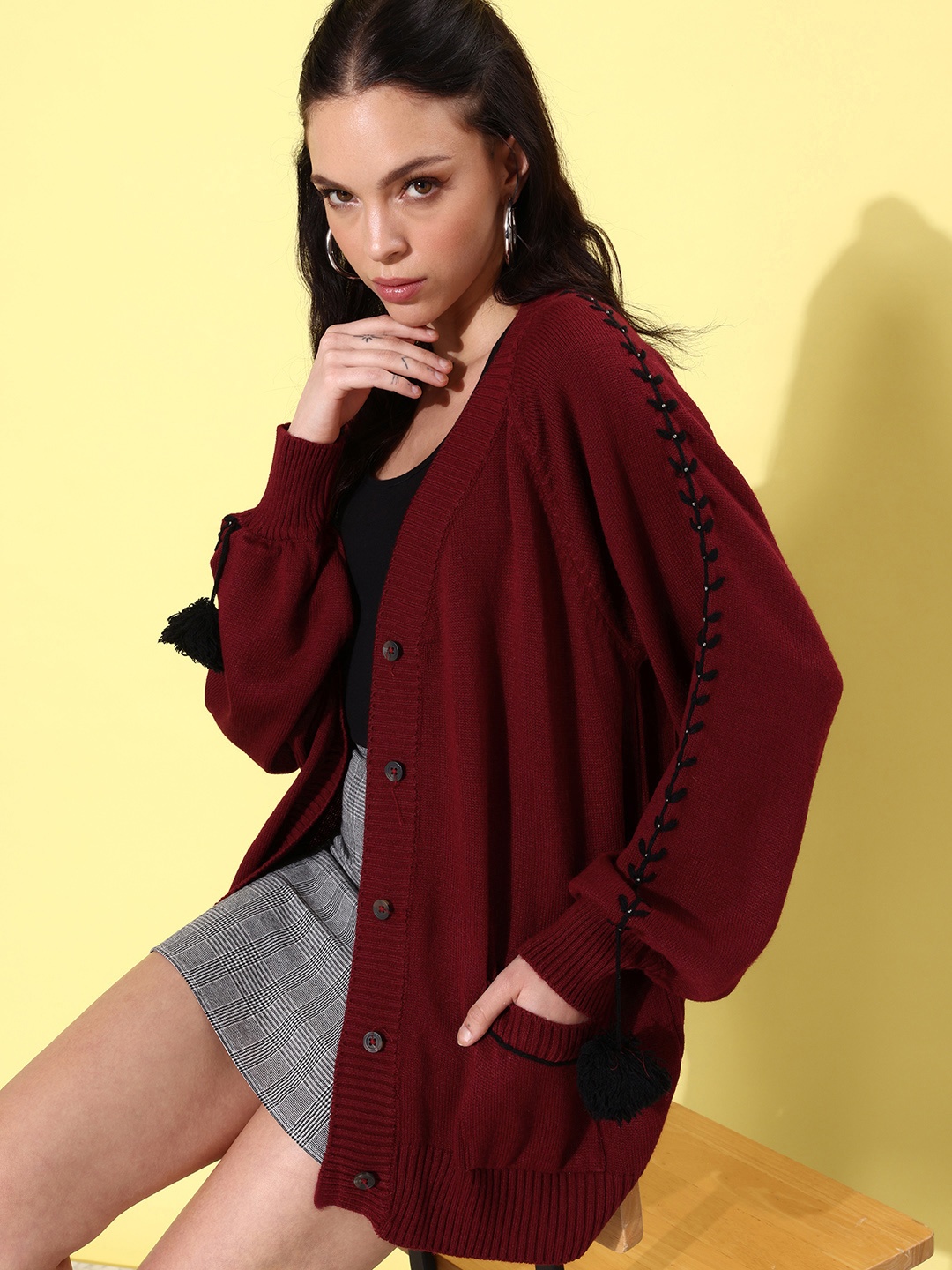 

The Roadster Life Co. Knitted Long Sleeves Cardigan With Embroidered Detail, Maroon