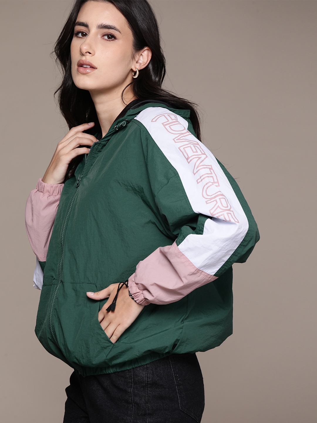 

The Roadster Lifestyle Co. Printed & Colourblocked Detail Windcheater Tailored Jacket, Green