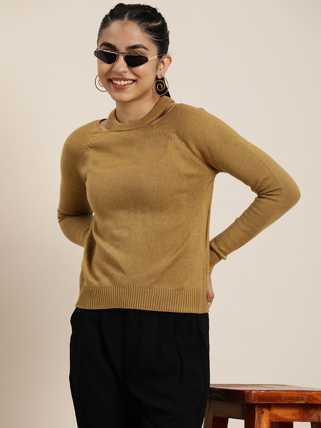 

HERE&NOW Solid Cut-out Detail Pullover Sweater, Camel brown