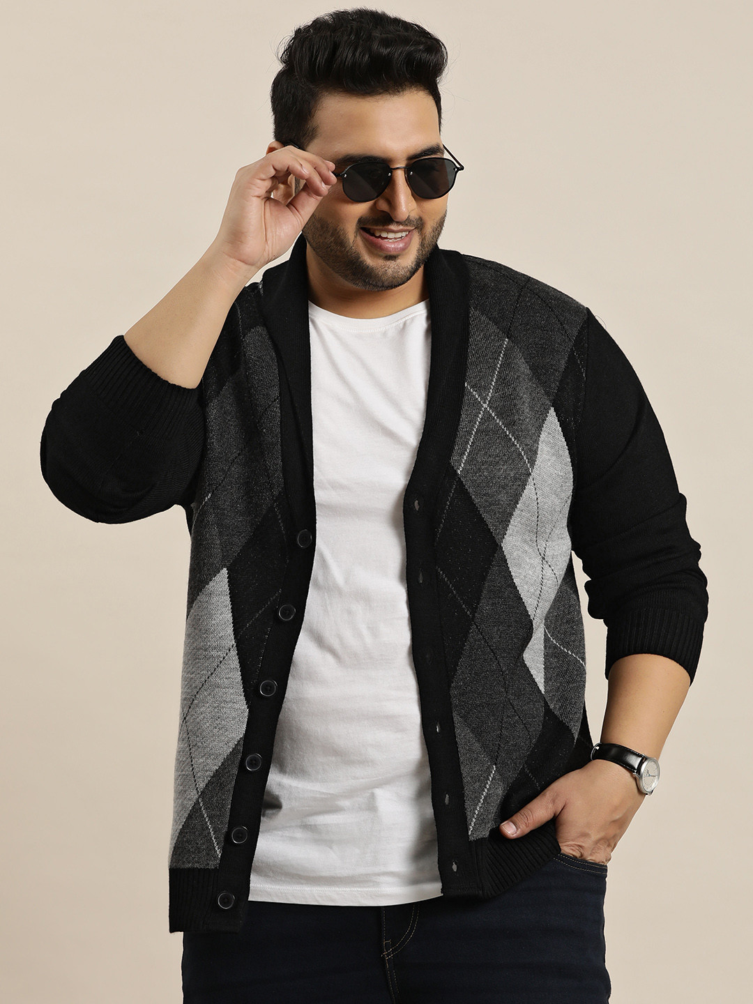 

Sztori Plus Size Acrylic Argyle Cardigan, Black