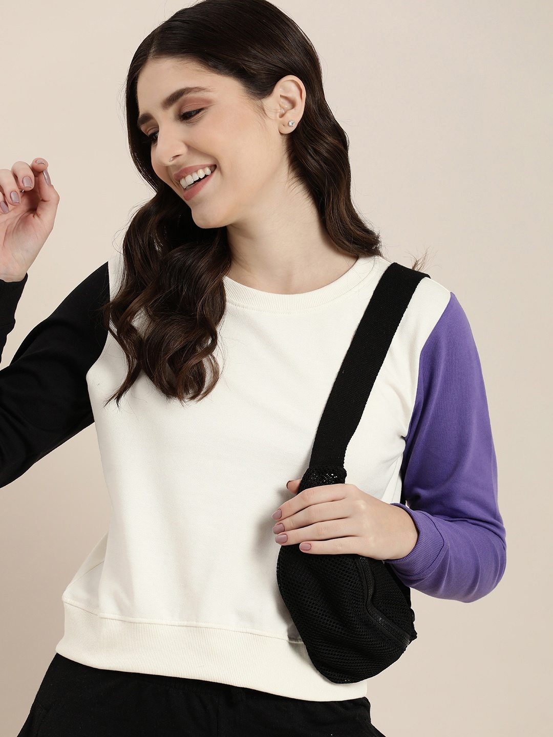 

HERE&NOW Solid Round Neck Contrast Sleeves Sweatshirt, White