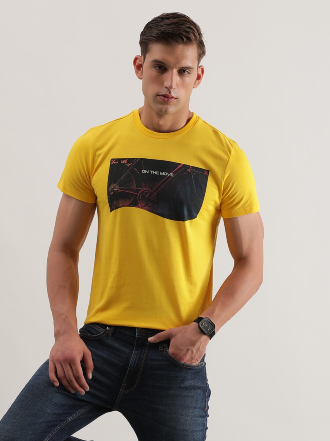 

Lee Graphic Printed Slim Fit Cotton T-shirt, Yellow