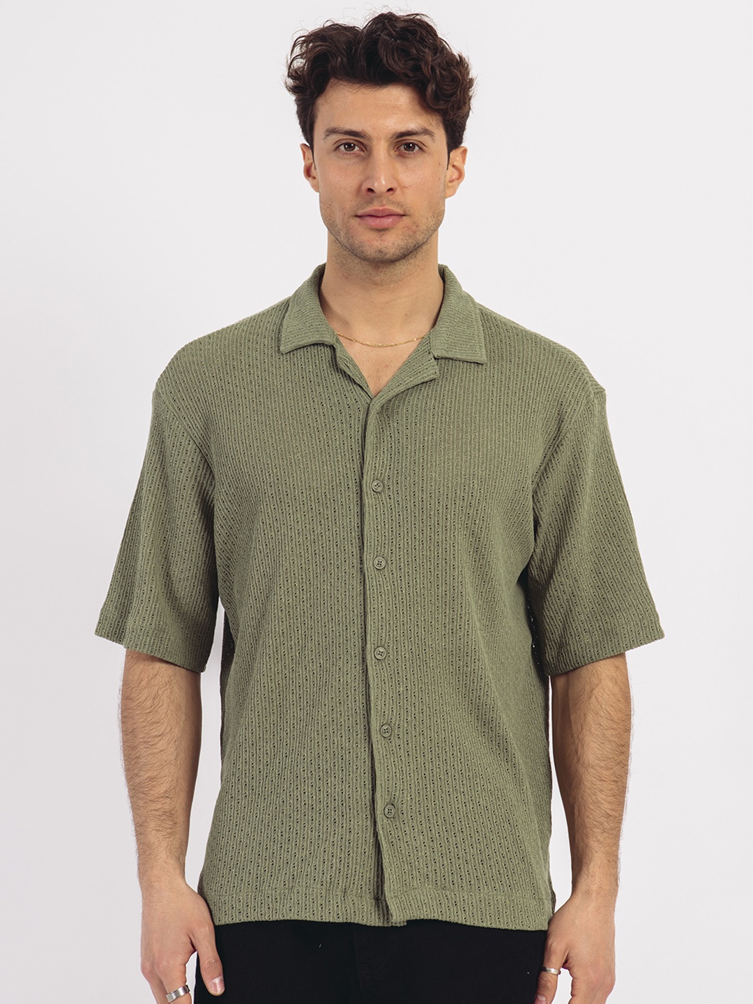 

catch Men Self Deisgn Casual Shirt, Olive