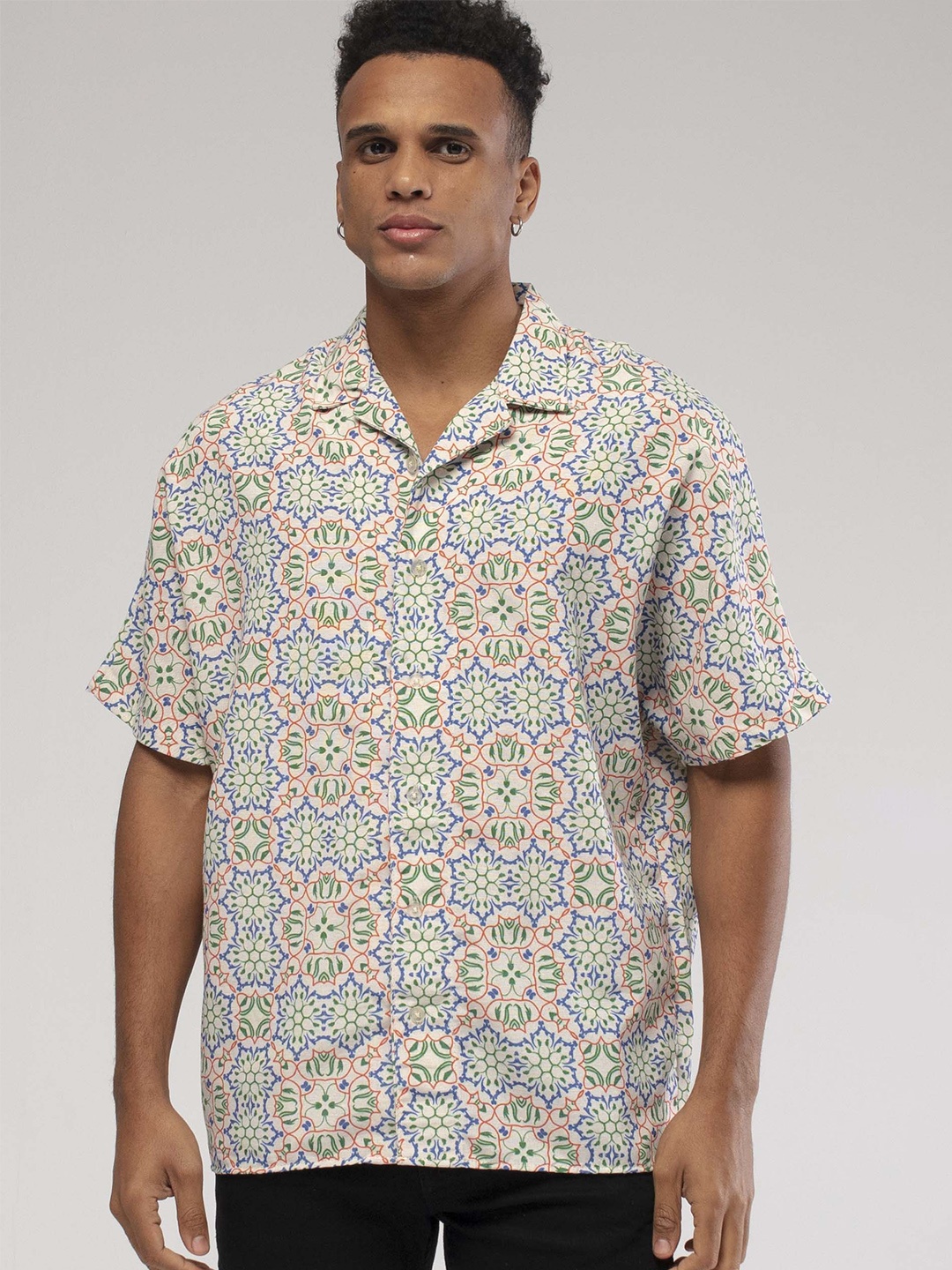 

catch Men Abstract Printed Casual Shirt, Off white