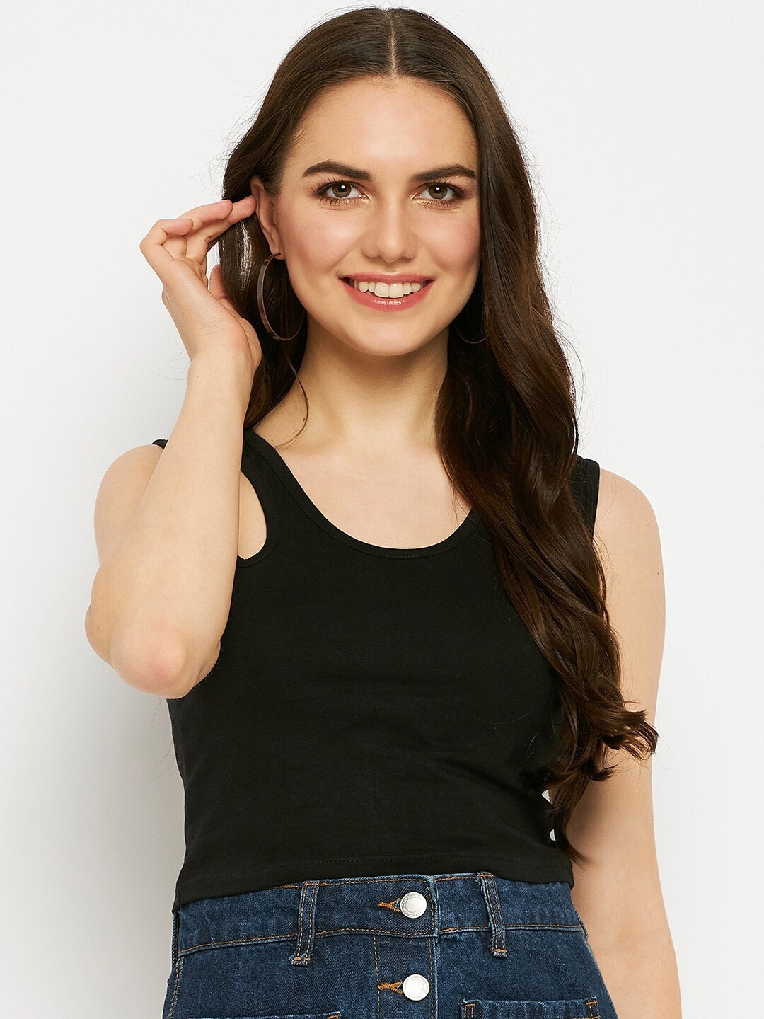 

BRINNS Round Neck Cut Out Pure Cotton Crop Top, Black