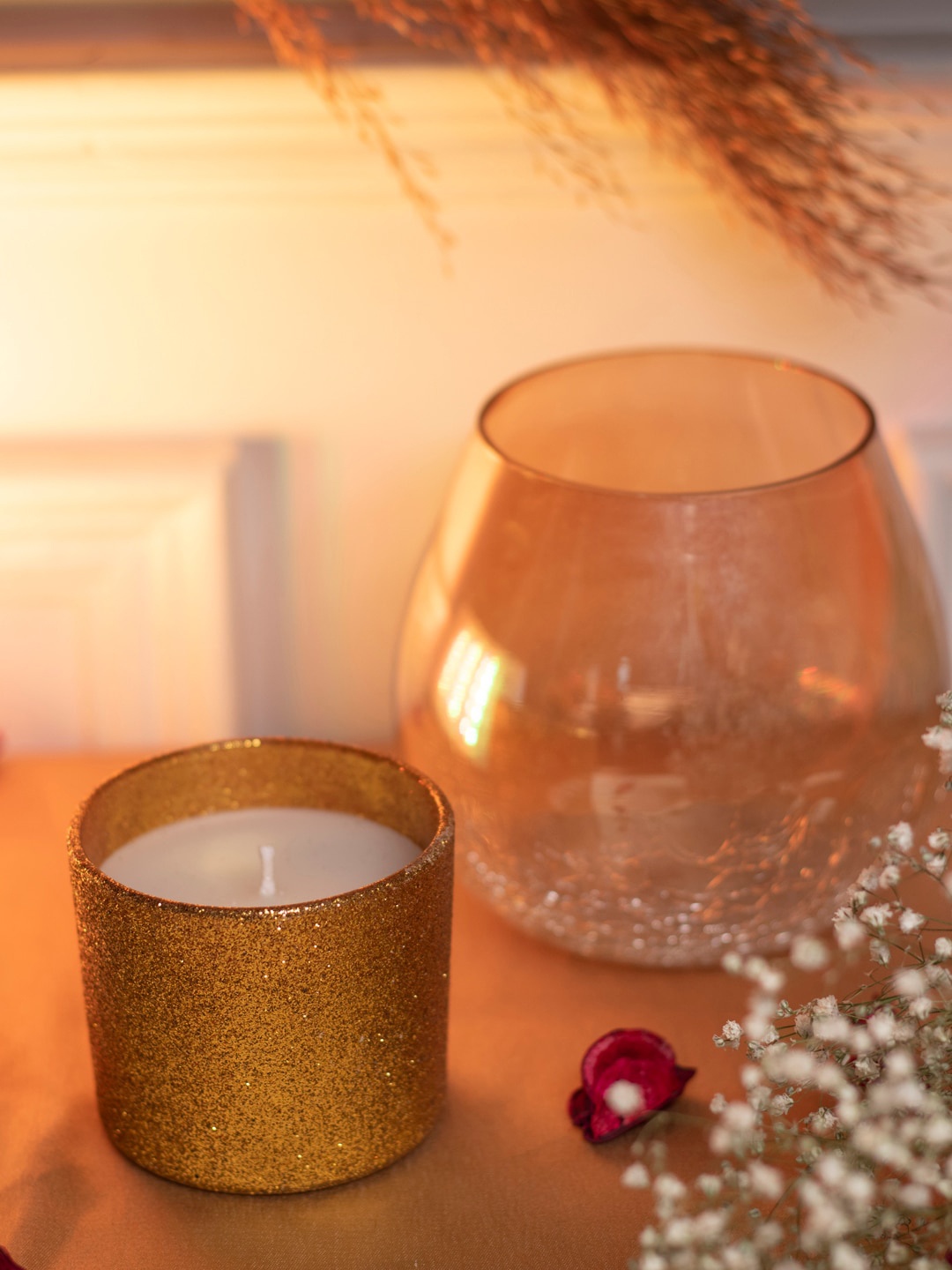 

Dhrohar Oriental Elegance Gold-Toned Vanilla Scented Glitter Jar Candle