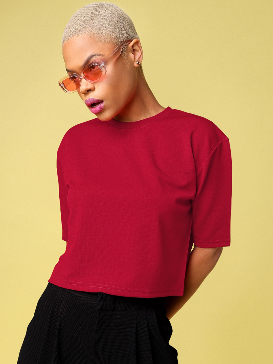 

PURVAJA Round Neck Short Sleeves Crop Top, Red