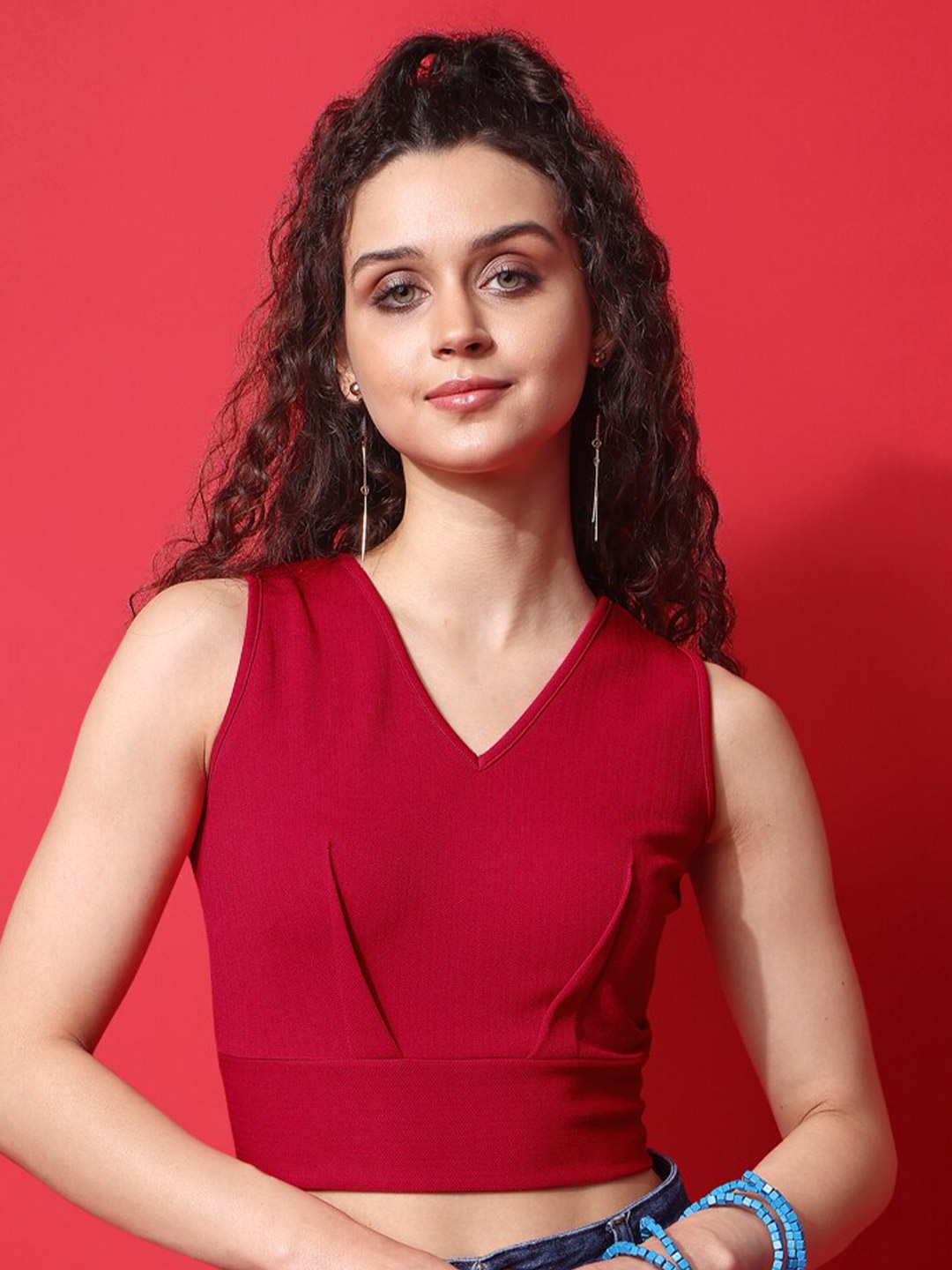 

PURVAJA V-Neck Sleeveless Fitted Casual Crop Top, Red