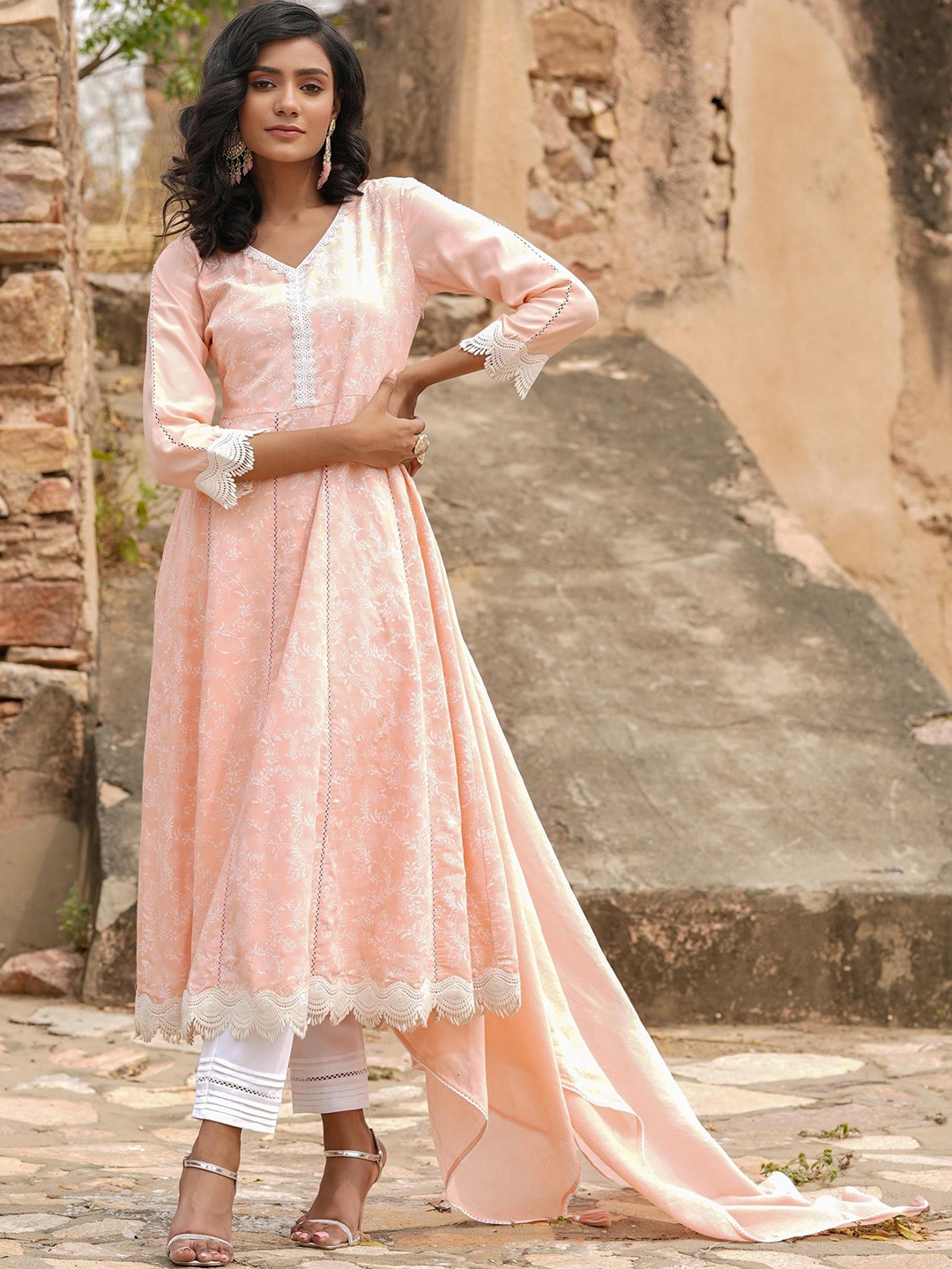 

SCAKHI Floral Printed Panelled Thread Work Kurta With Trousers & Dupatta, Peach