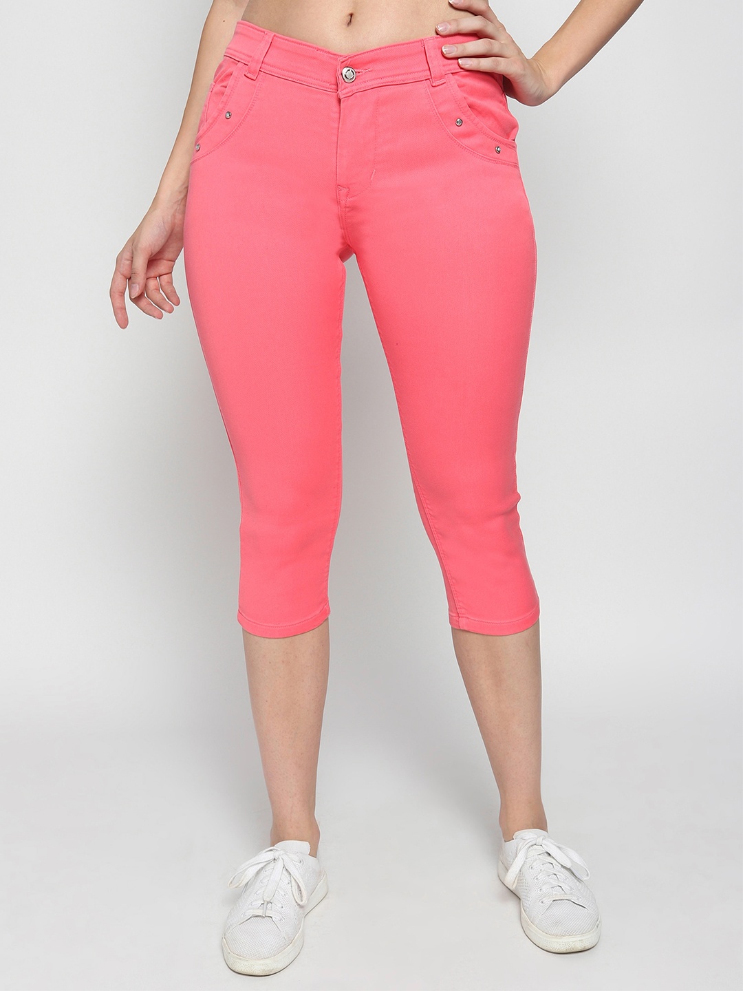 

TYFFYN Women High -Rise Slim Fit Cotton Capris, Peach