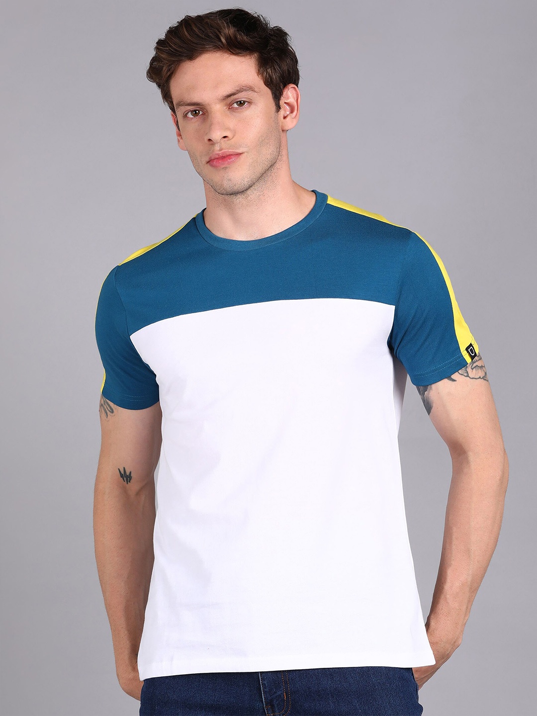 

Urbano Fashion Colourblocked Pure Cotton Slim Fit T-shirt, Blue