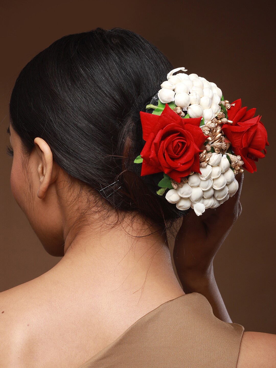 

Anouk Women Red Rose & White Embellished Artificial Flower Hair Bun Cover