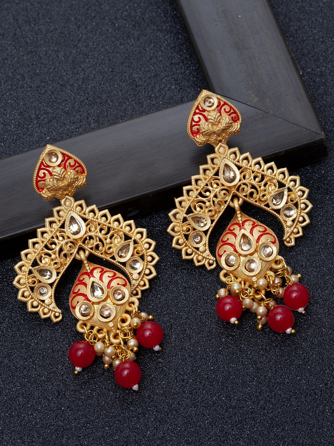 

Ibtida Gold-Plated Teardrop Shaped Drop Earrings