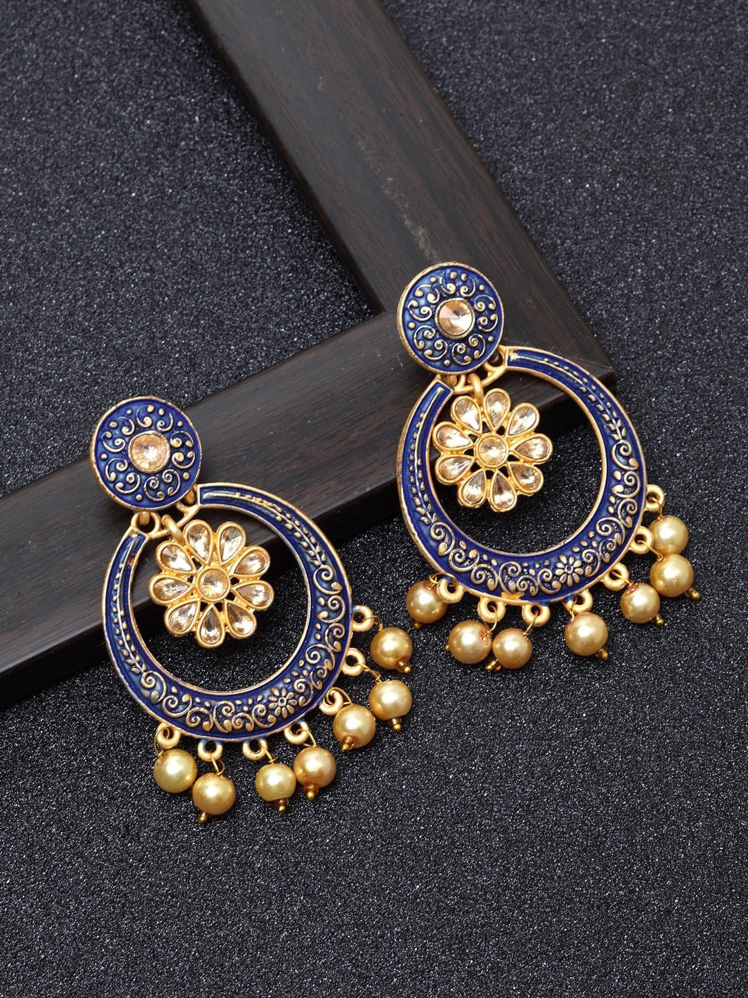 

Ibtida Gold-Plated Circular Chandbali Earrings