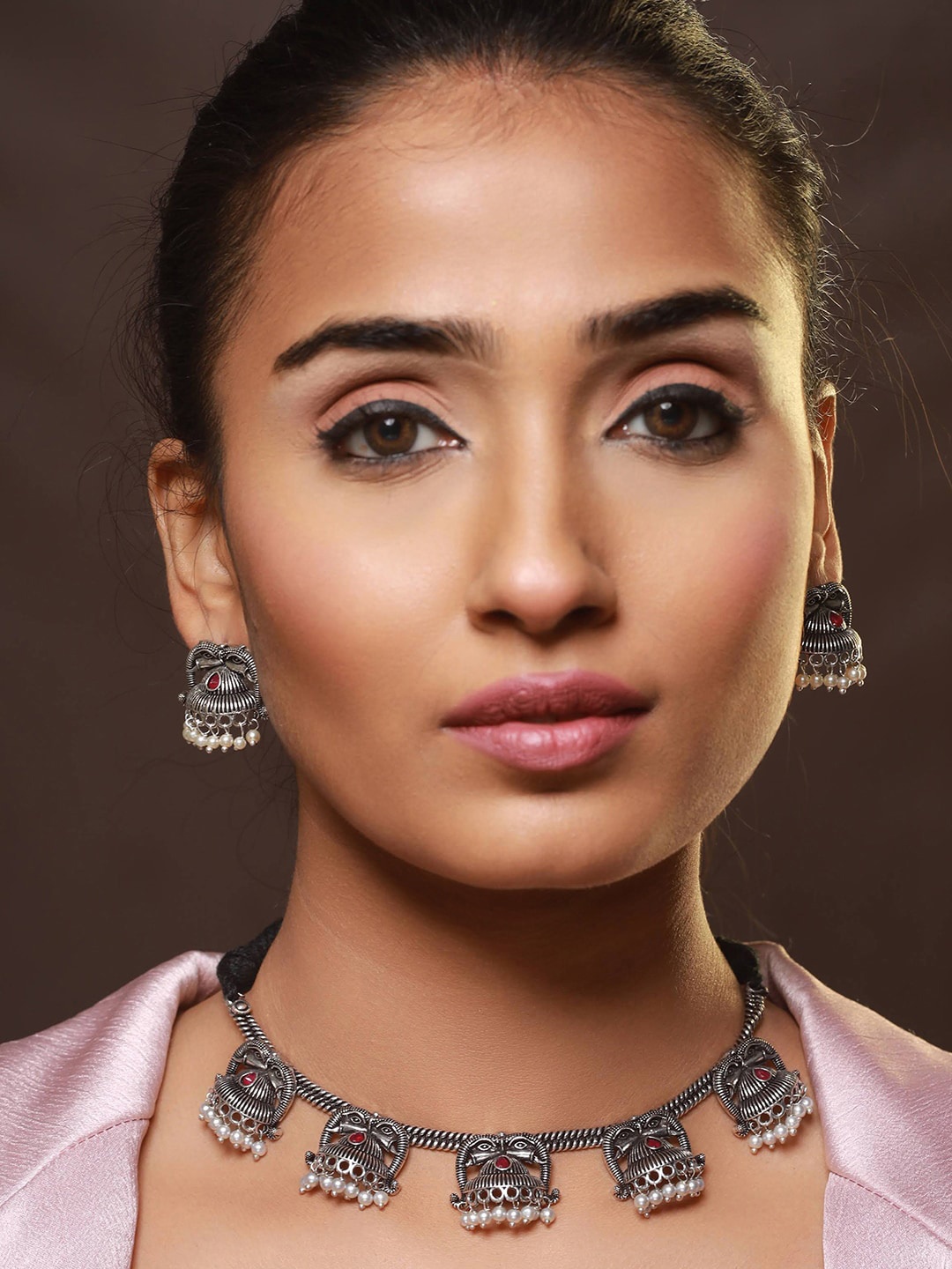 

Sangria Silver-Plated Oxidised Stone Studded Floral Necklace & Earrings