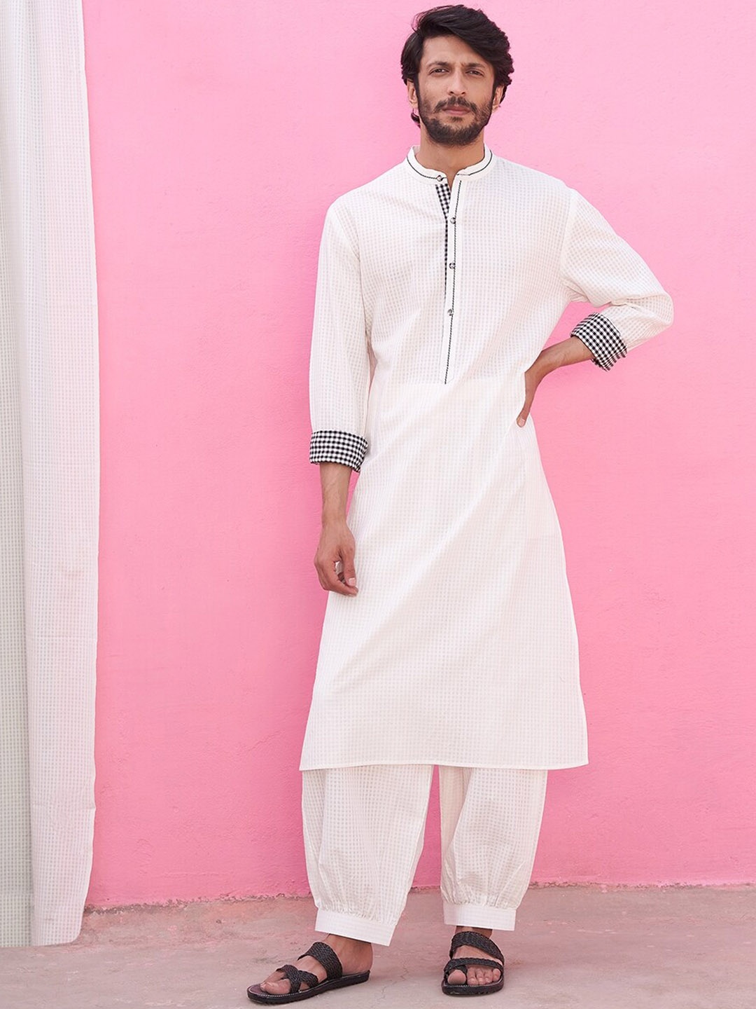

Abhishti Checked Band Collar Pure Cotton Kurta with Pyjamas, White