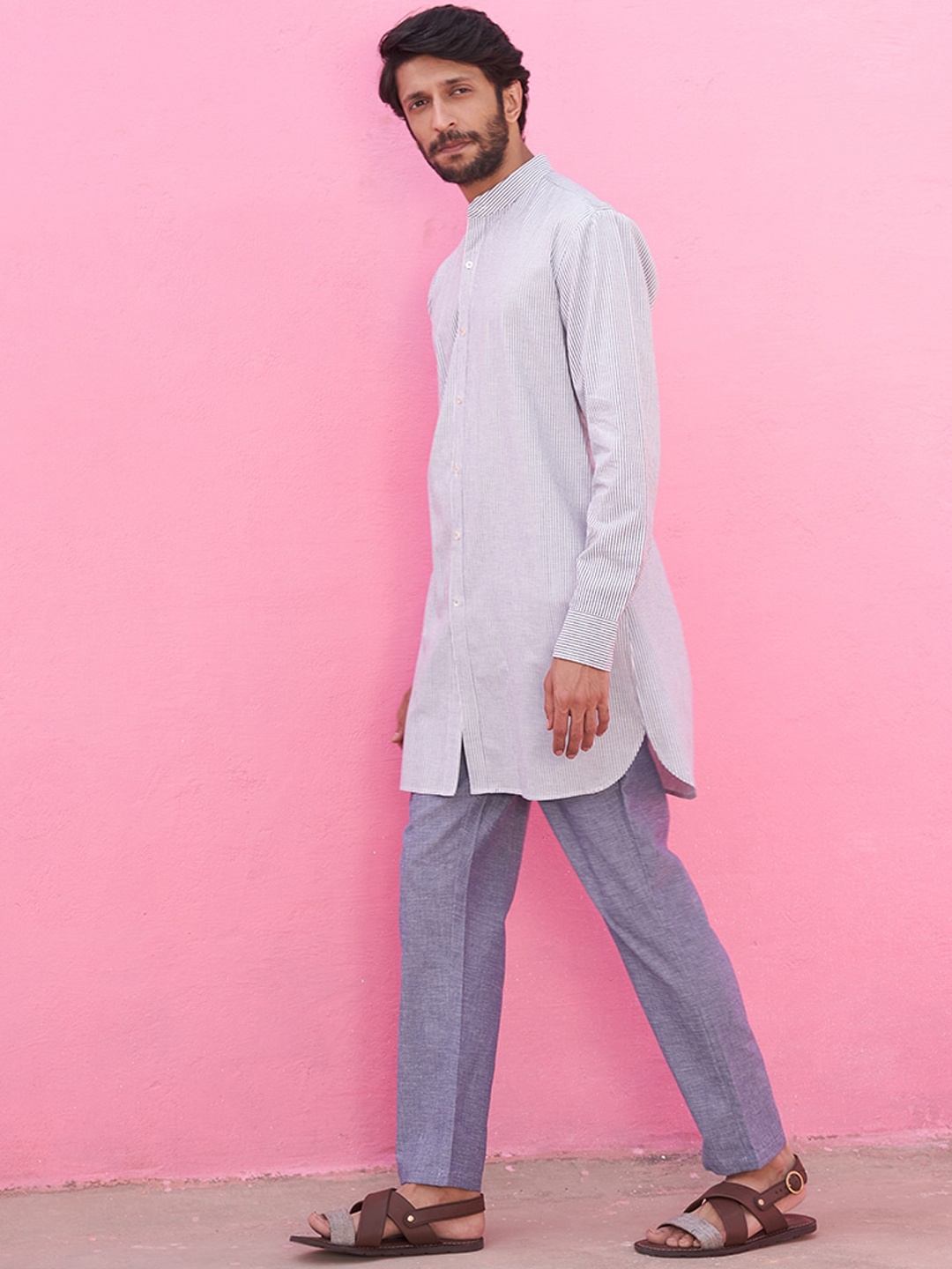 

Abhishti Striped Band Collar Kurta, Blue