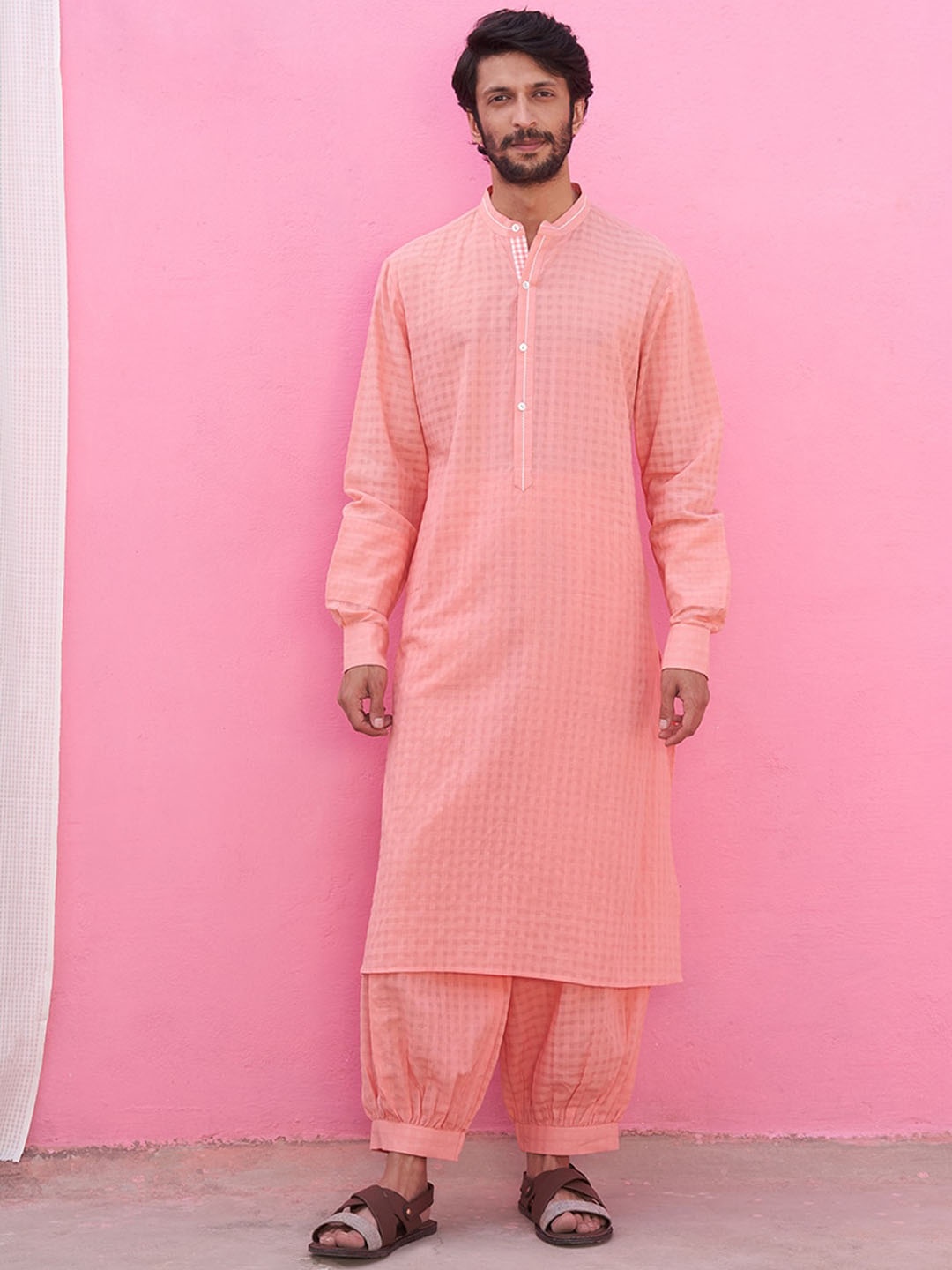 

Abhishti Checked Band Collar Cotton Kurta, Peach