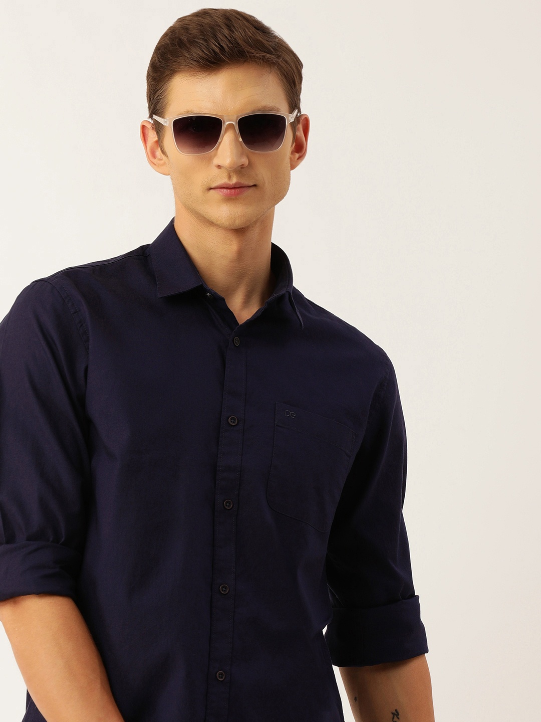 

Peter England Casuals Solid Slim Fit Pure Cotton Casual Shirt, Navy blue