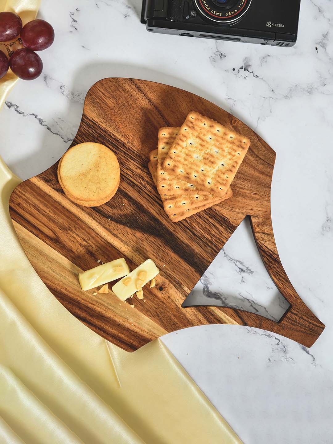 

JAIPUR FASHION MODE Fan Brown Wooden Chopping Board