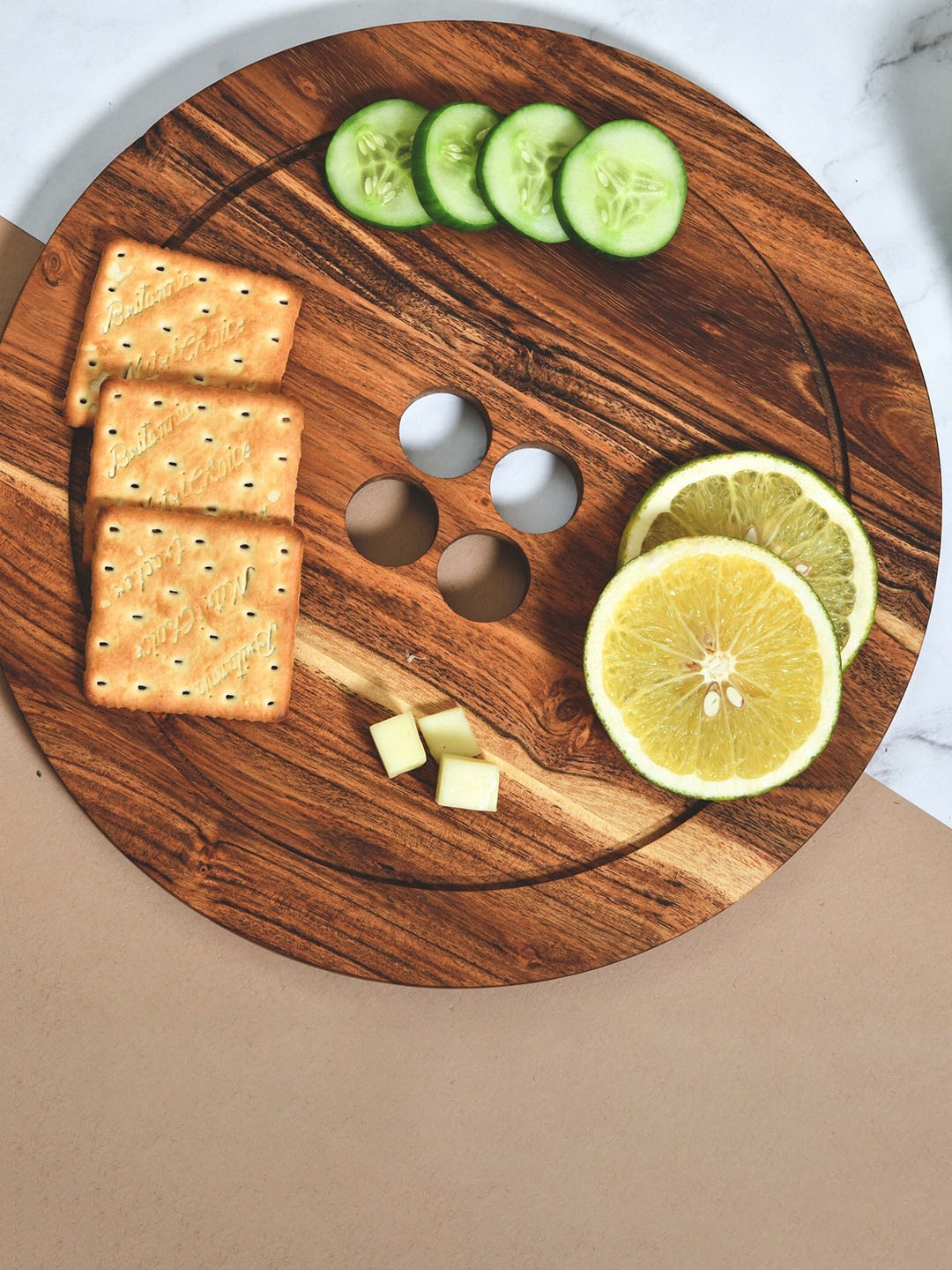 

JAIPUR FASHION MODE Brown Button-Shaped Wooden Chopping Board