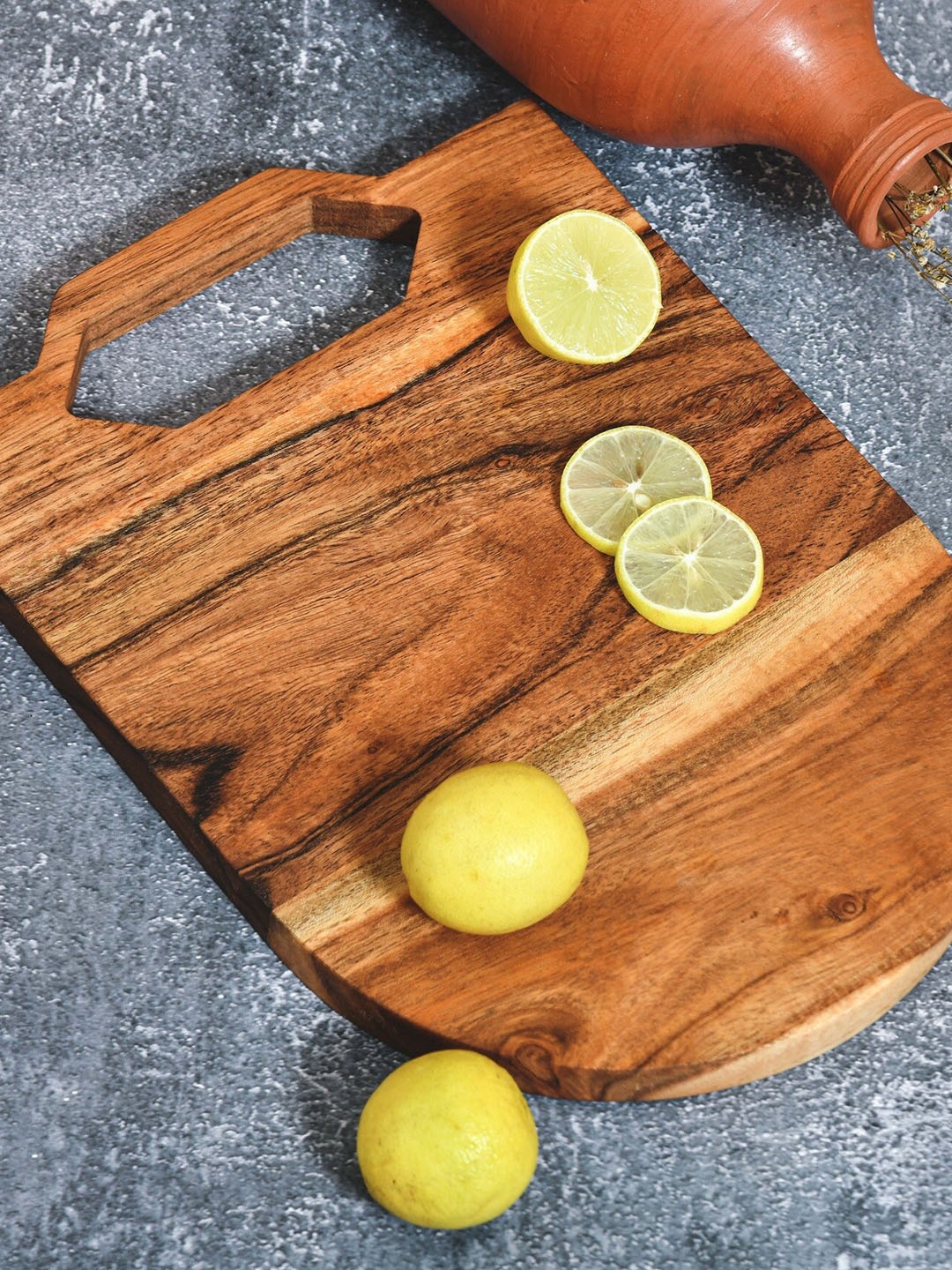 

JAIPUR FASHION MODE Brown Uhex-Shaped Wooden Chopping Board