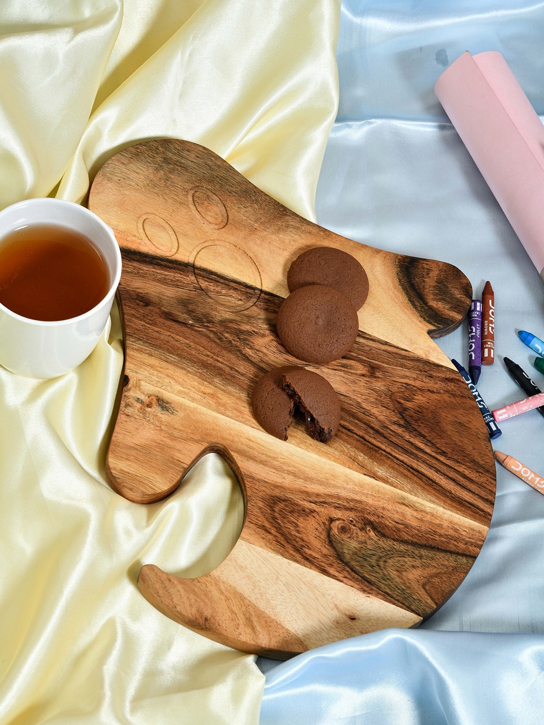 

JAIPUR FASHION MODE Brown Ghost Shaped Wooden Chopping Board