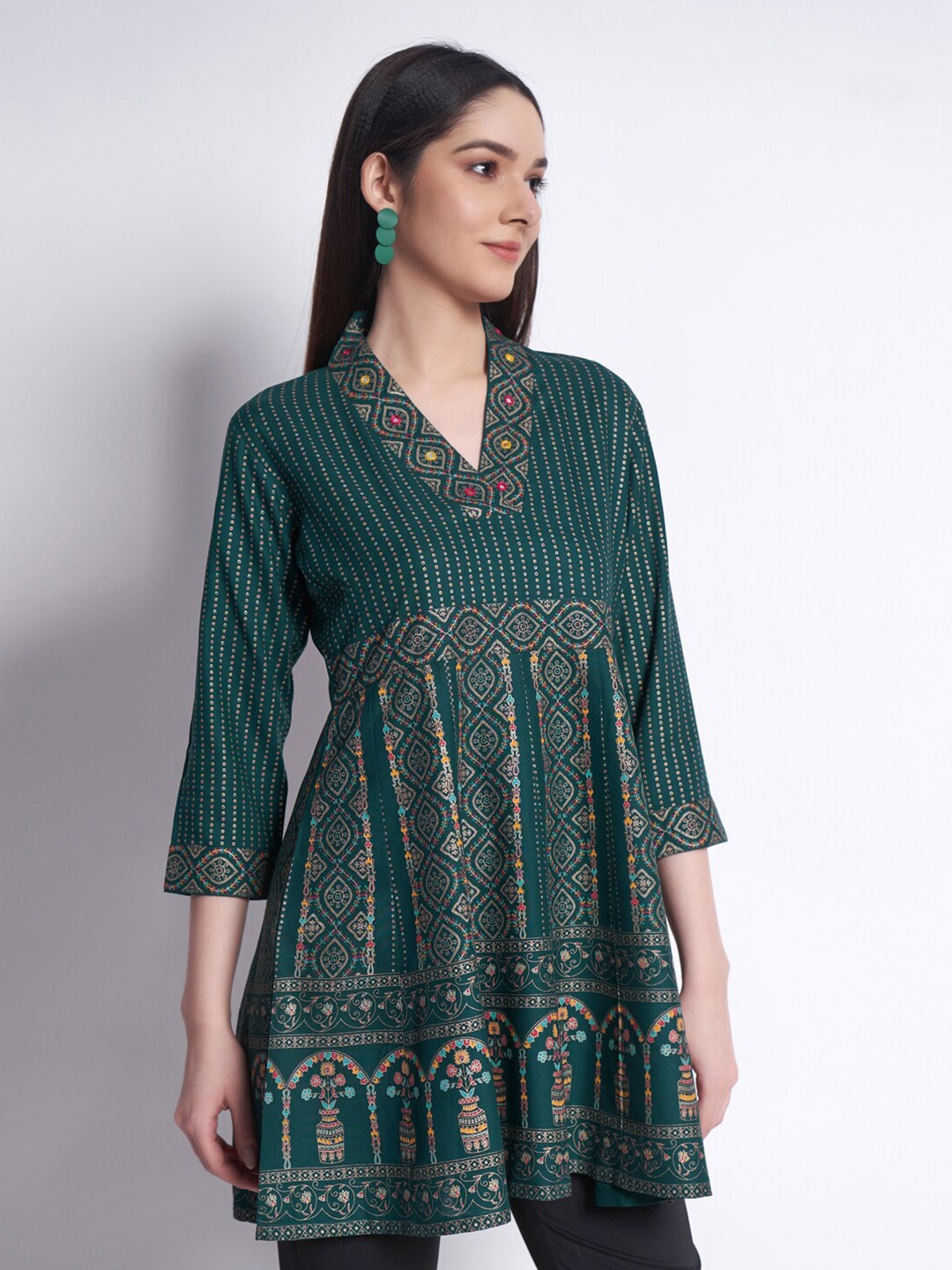 

Sangria Teal Green Ethnic Motifs Printed V-Neck Longline A-Line Top