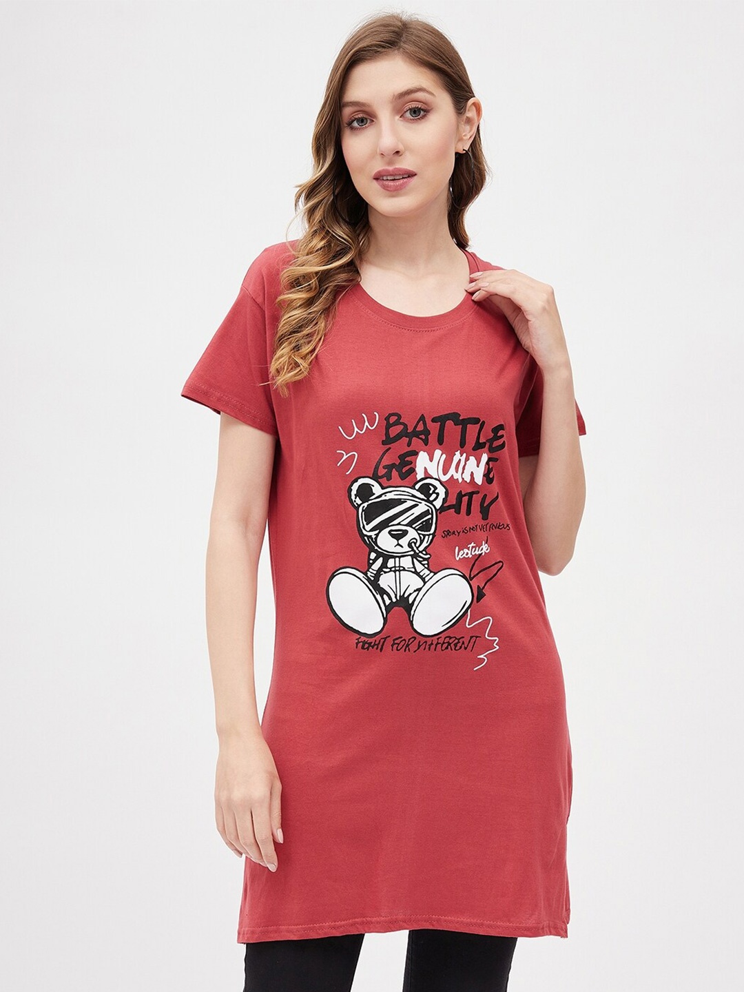 

Christy World Graphic Printed Drop Shoulder Longline Cotton T-shirt, Red