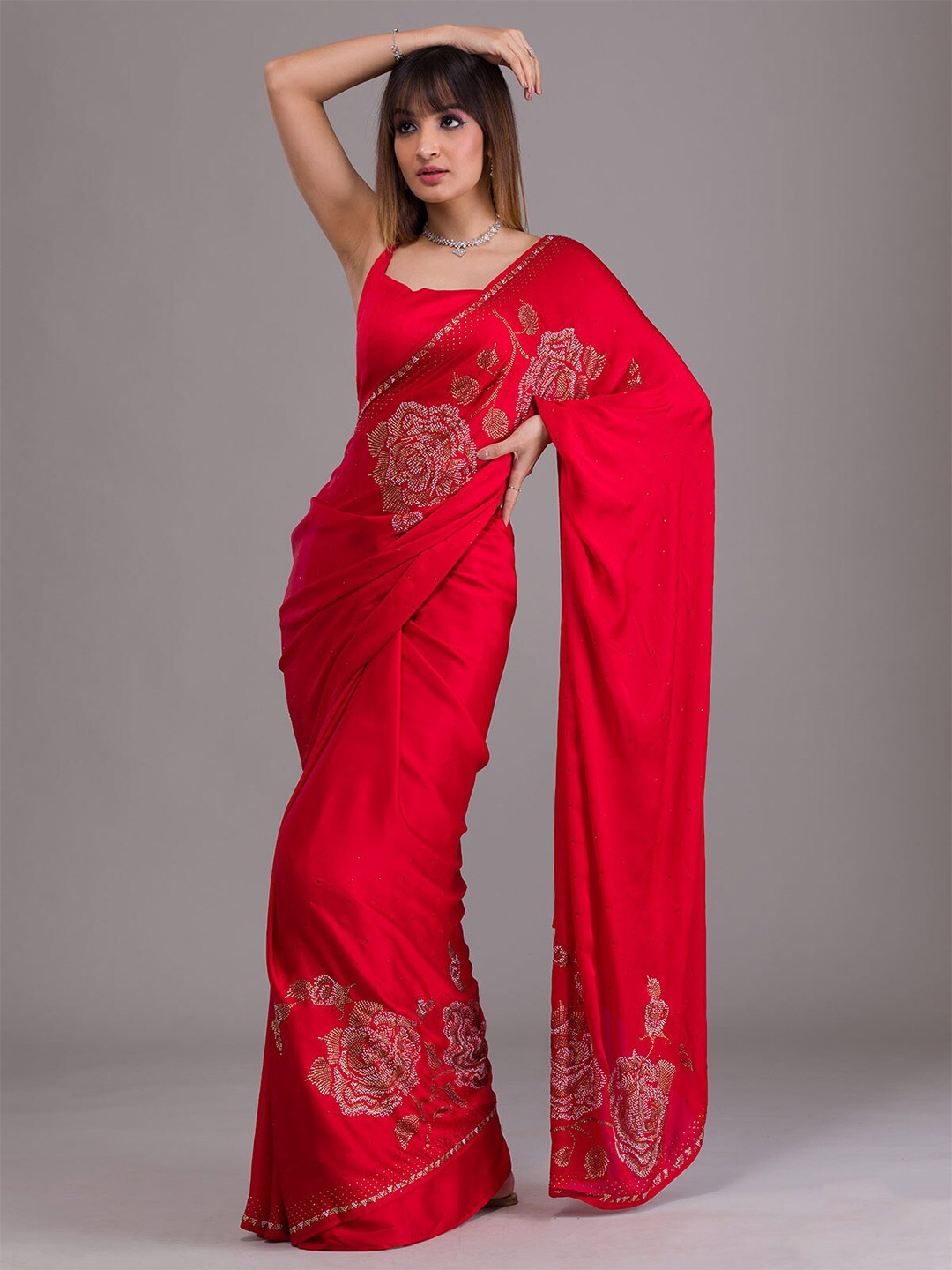 

Koskii Red Embellished Beads and Stones Satin Saree
