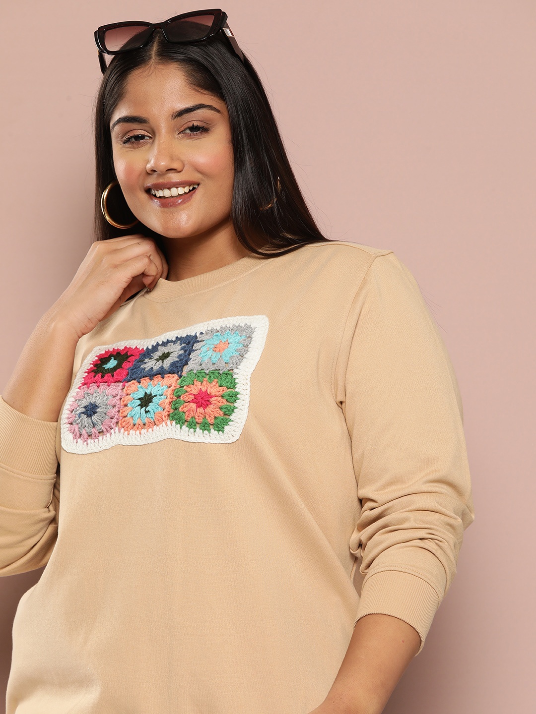 

Sztori Plus Size Crochet Patch Sweatshirt, Beige