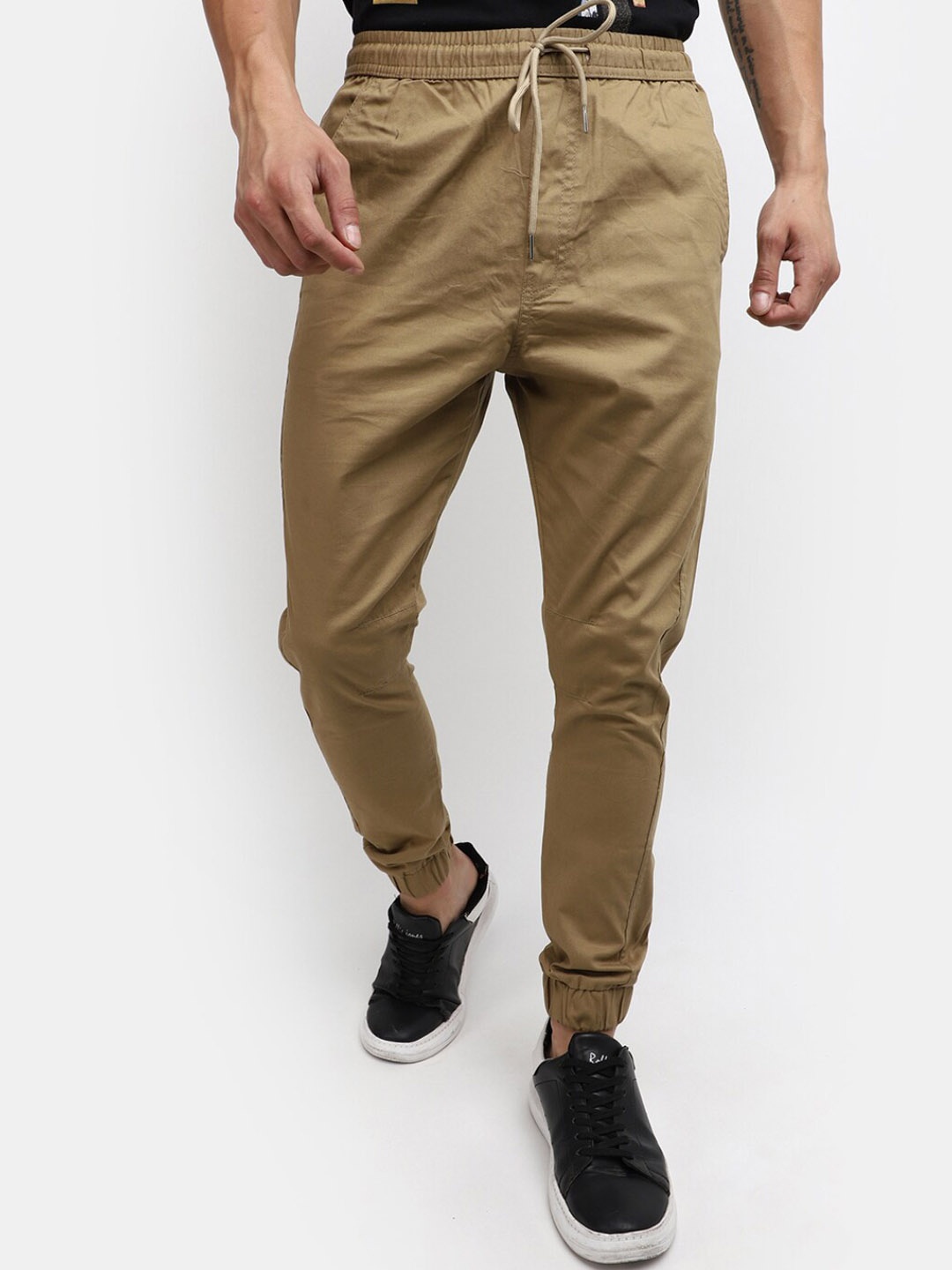 

V-Mart Men Mid-Rise Joggers, Khaki