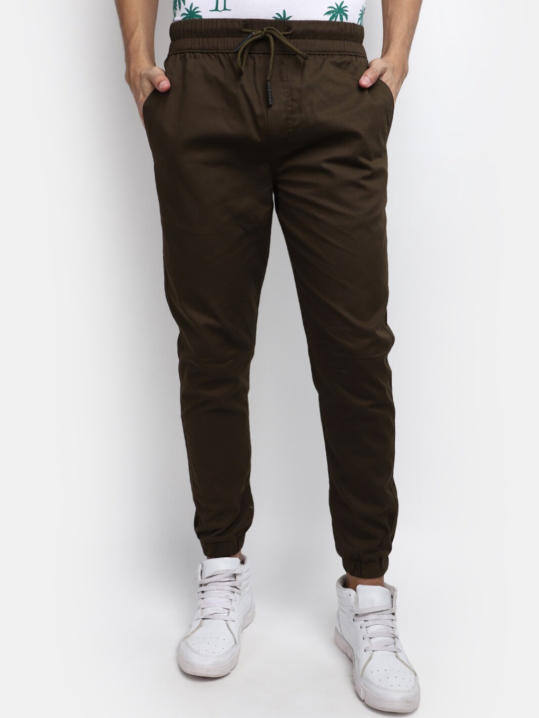 

V-Mart Men Mid-Rise Joggers, Olive