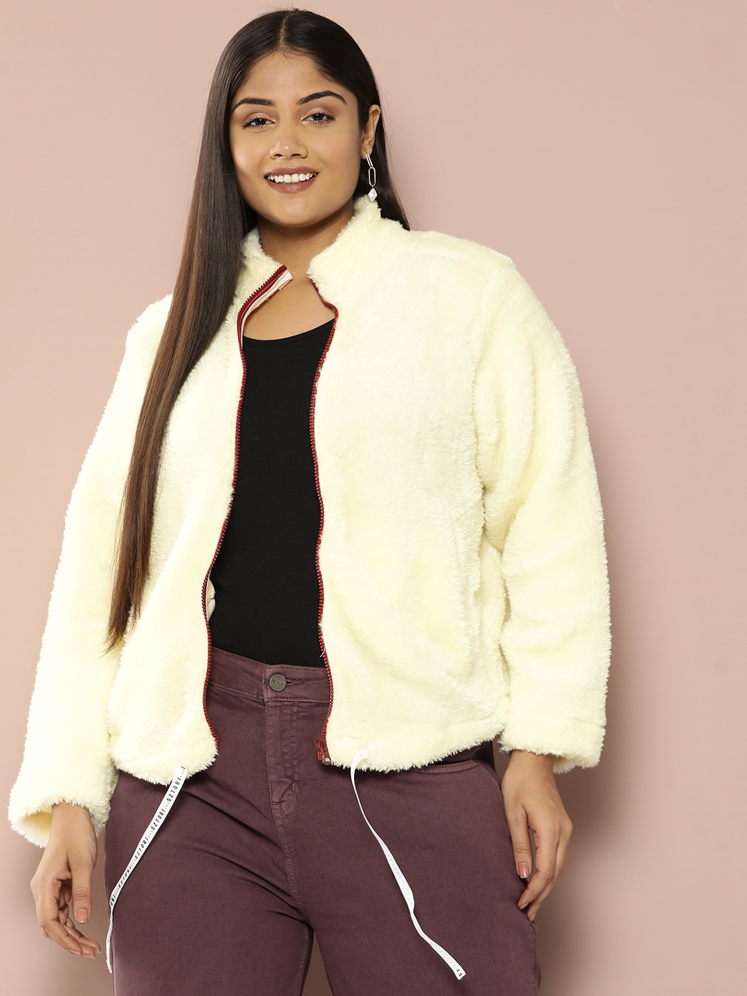 

Sztori Plus Size Faux-Fur Detail Sweatshirt, Cream