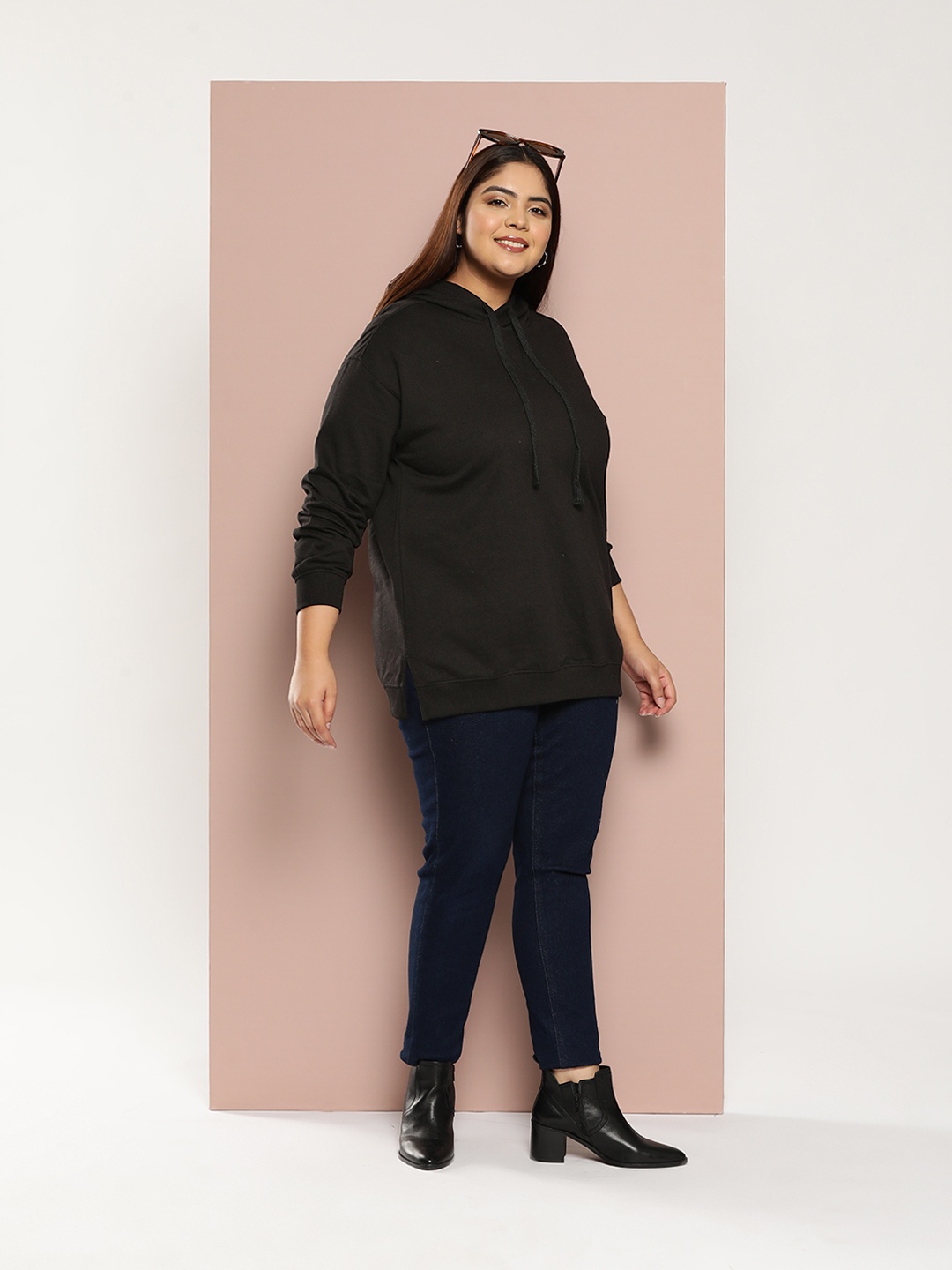 

Sztori Plus Size Hooded Sweatshirt, Black