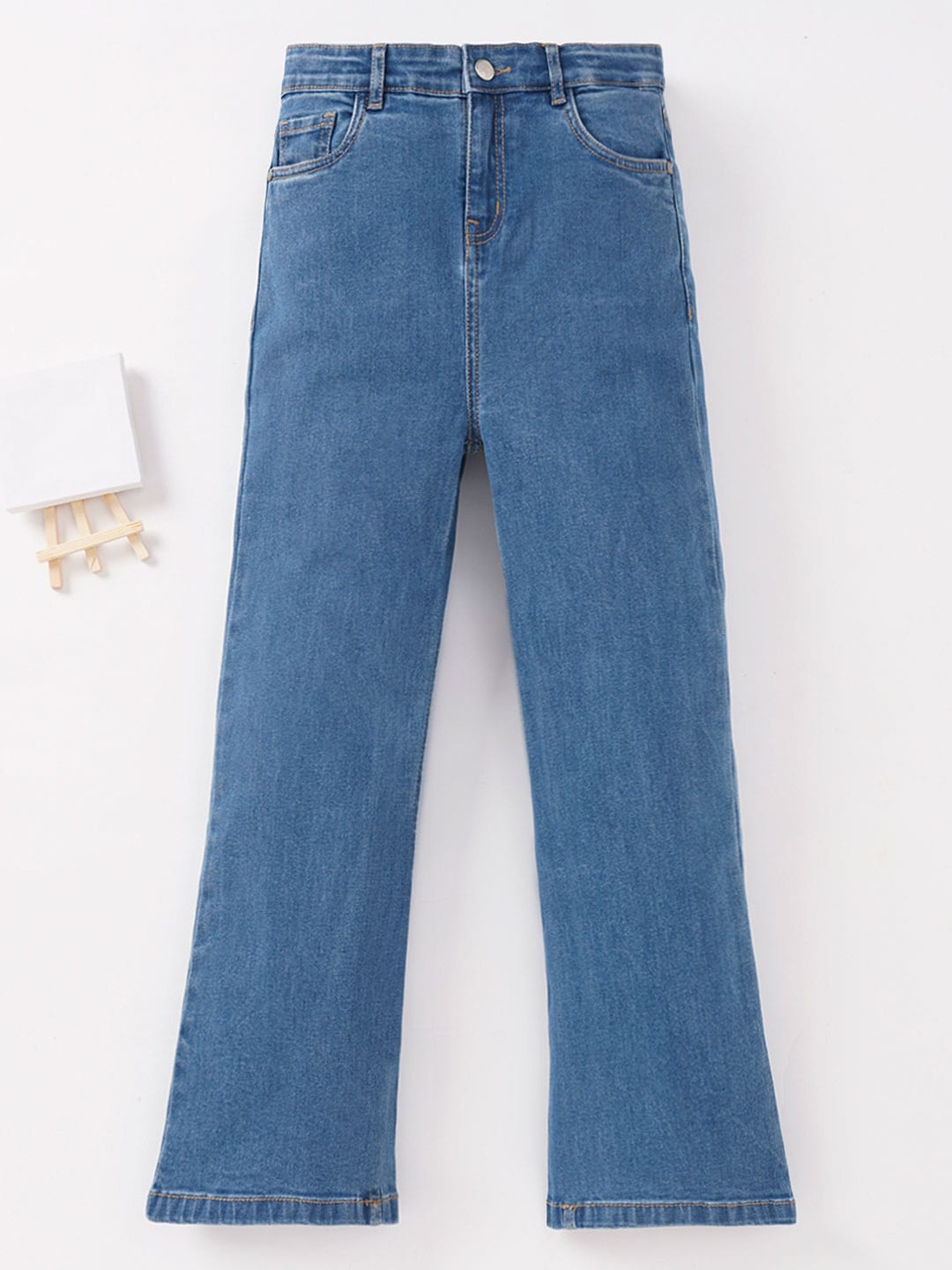 

edheads Girls Mid-Rise Wide Leg Light Clean Look Fade Stretchable Jeans, Blue