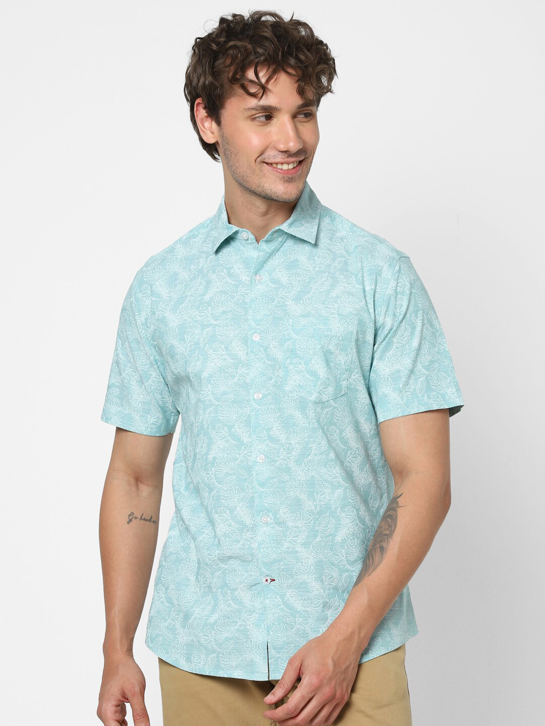 

VASTRADO Floral Printed Casual Shirt, Blue