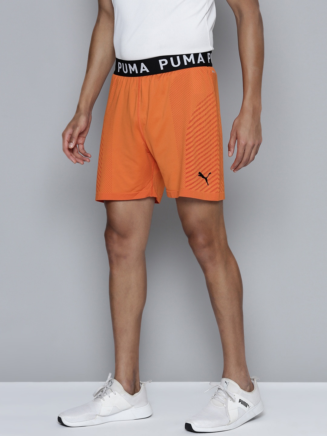 

Puma Men dryCELL Striped FORMKNIT SEAMLESS 7" Training or Gym Sports Shorts, Orange