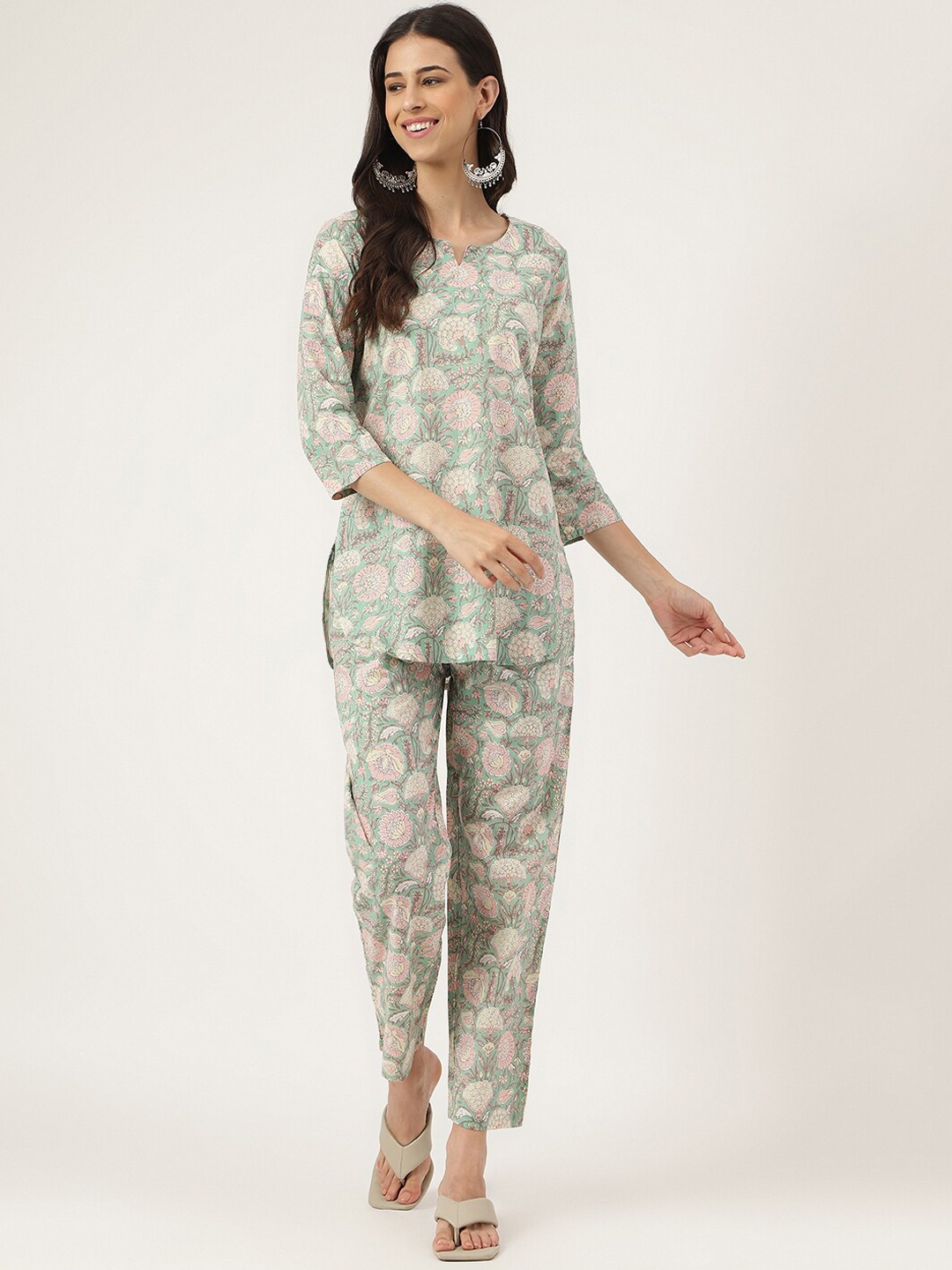 

Divena Floral Printed Pure Cotton Night Suit, Green