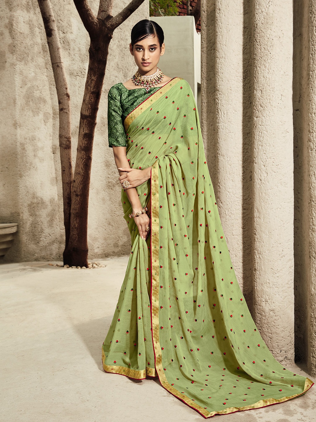 

all about you Green & Red Floral Embroidered Pure Chiffon Saree