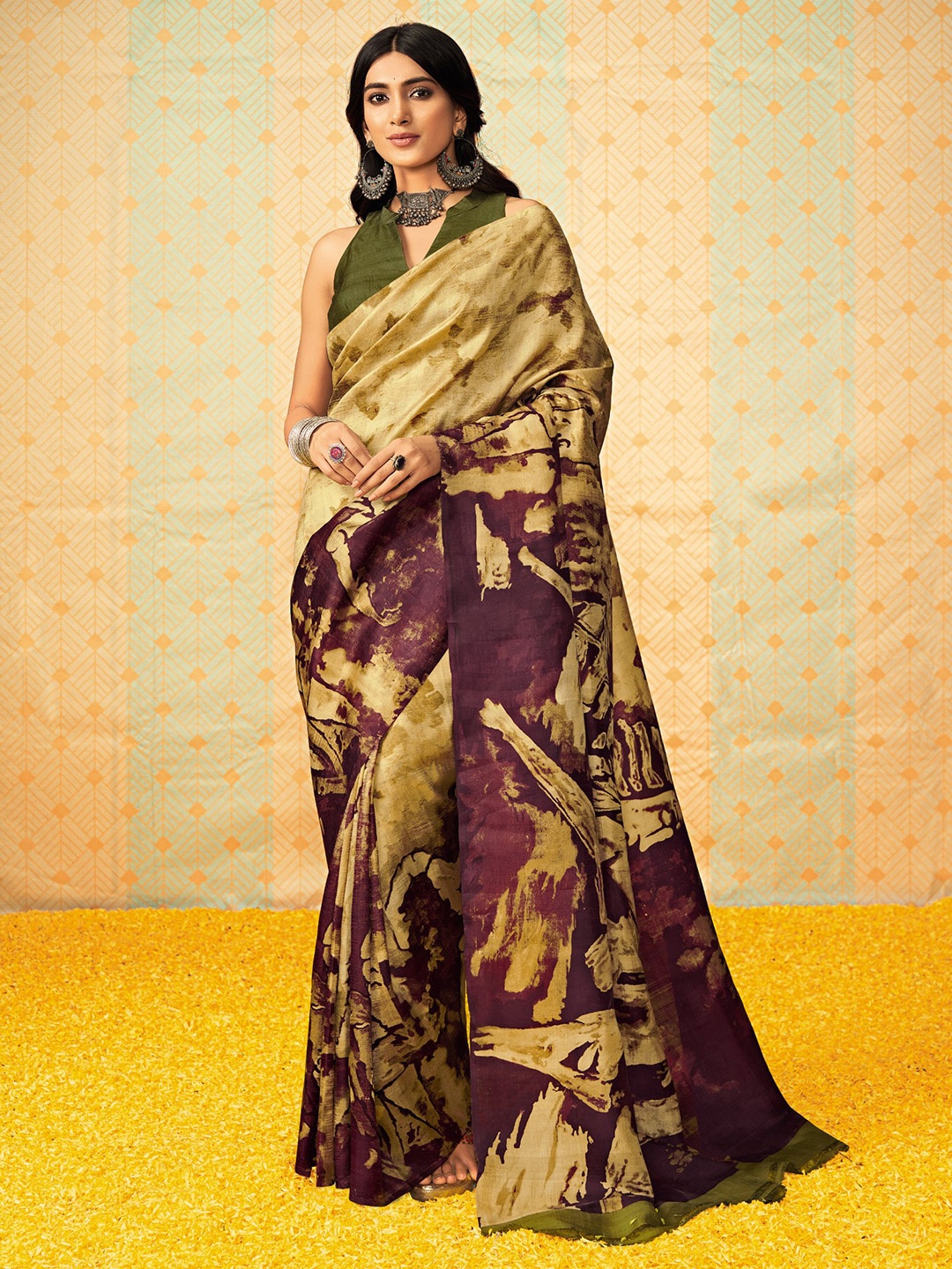 

all about you Beige & Purple Abstract Printed Satin Saree
