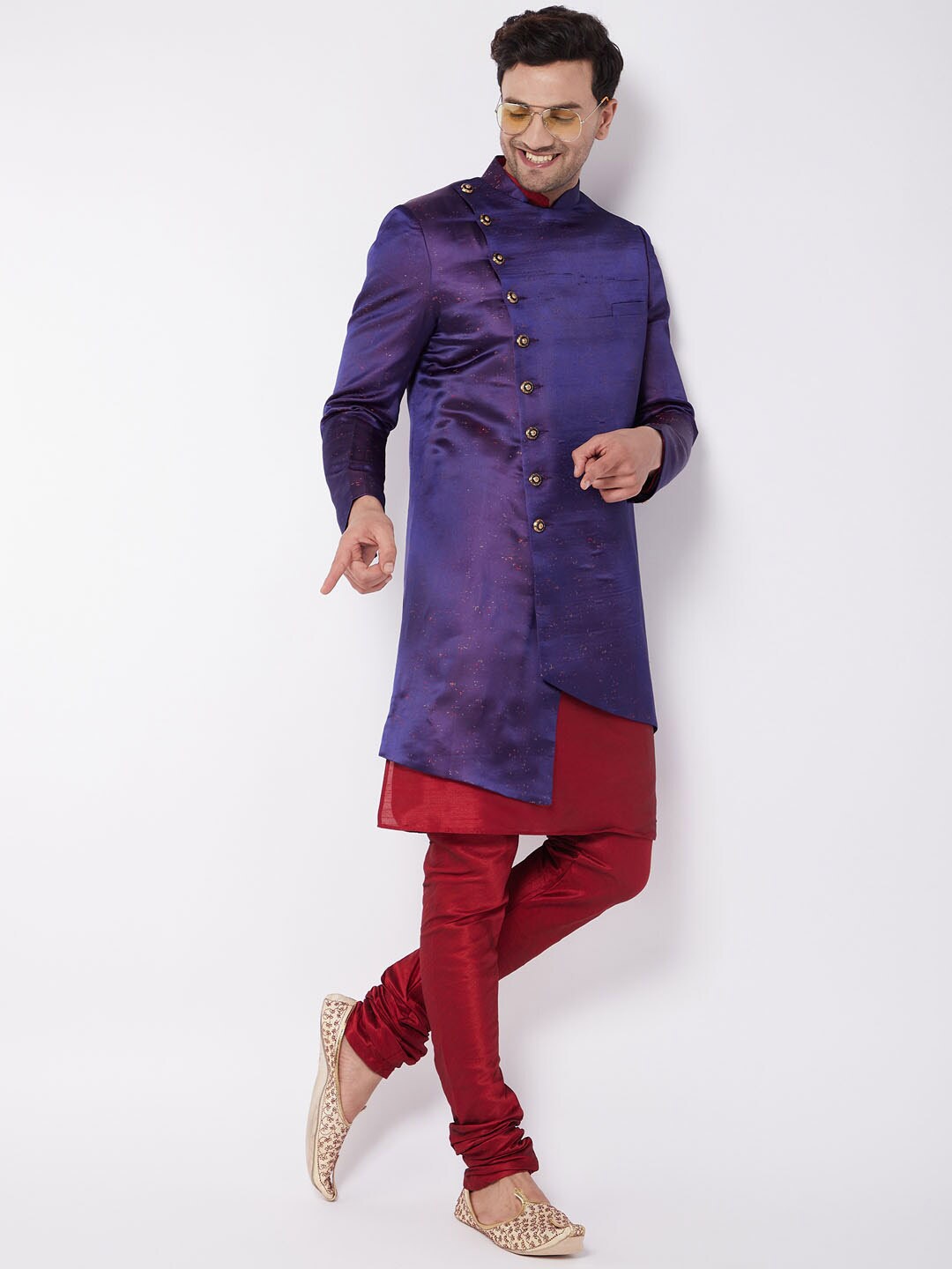 

VM Self-Design Slim-Fit IndoWestern Sherwani Set, Purple