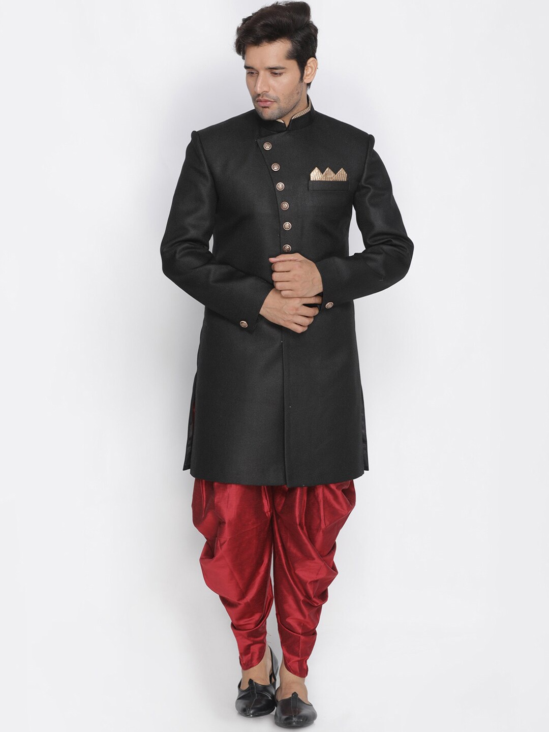 

VASTRAMAY Mandarin Collar Jute Cotton Slim-Fit IndoWestern Sherwani Set, Black