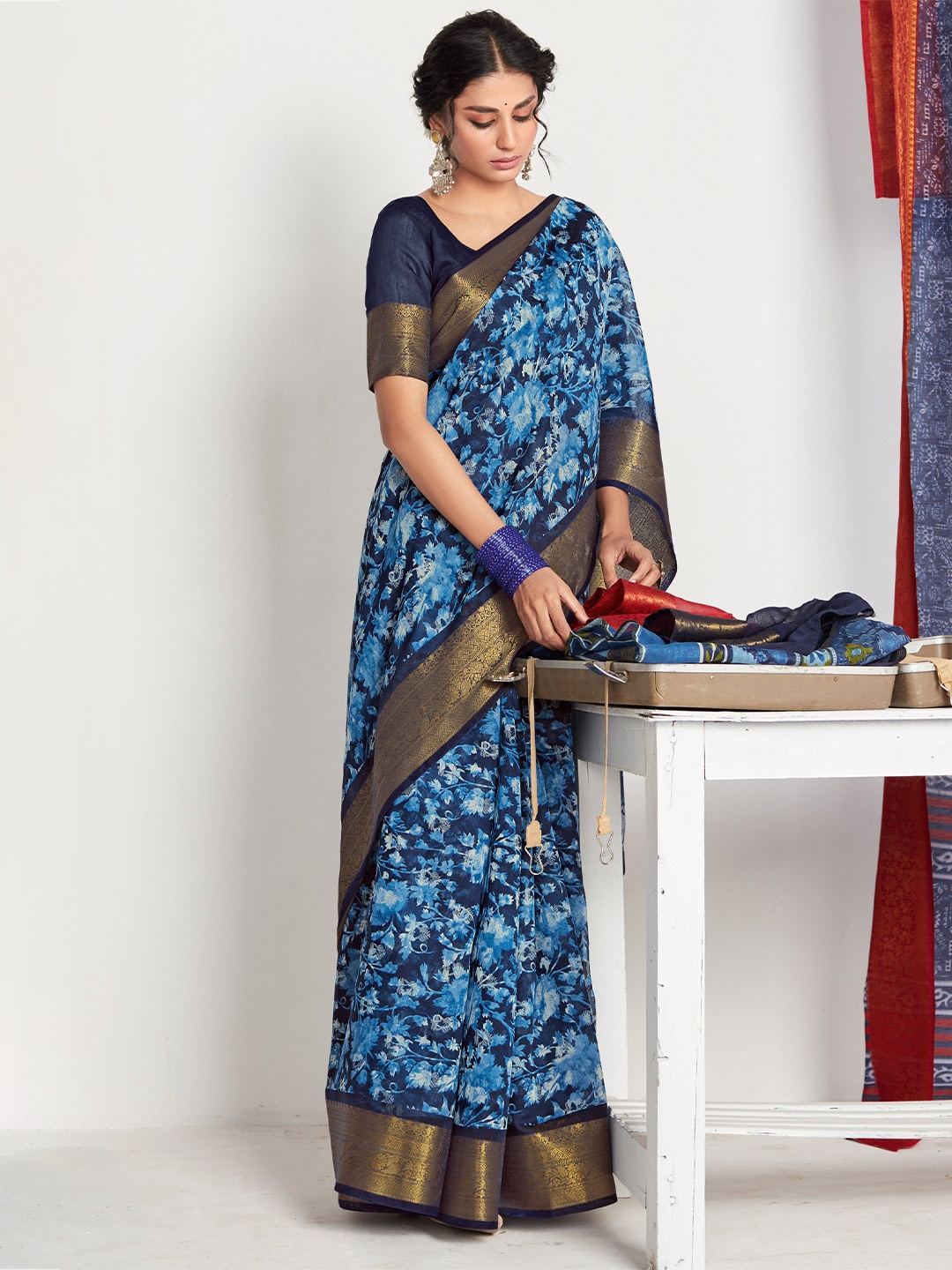 

all about you Turquoise Blue & Gold-Toned Floral Printed Zari Saree