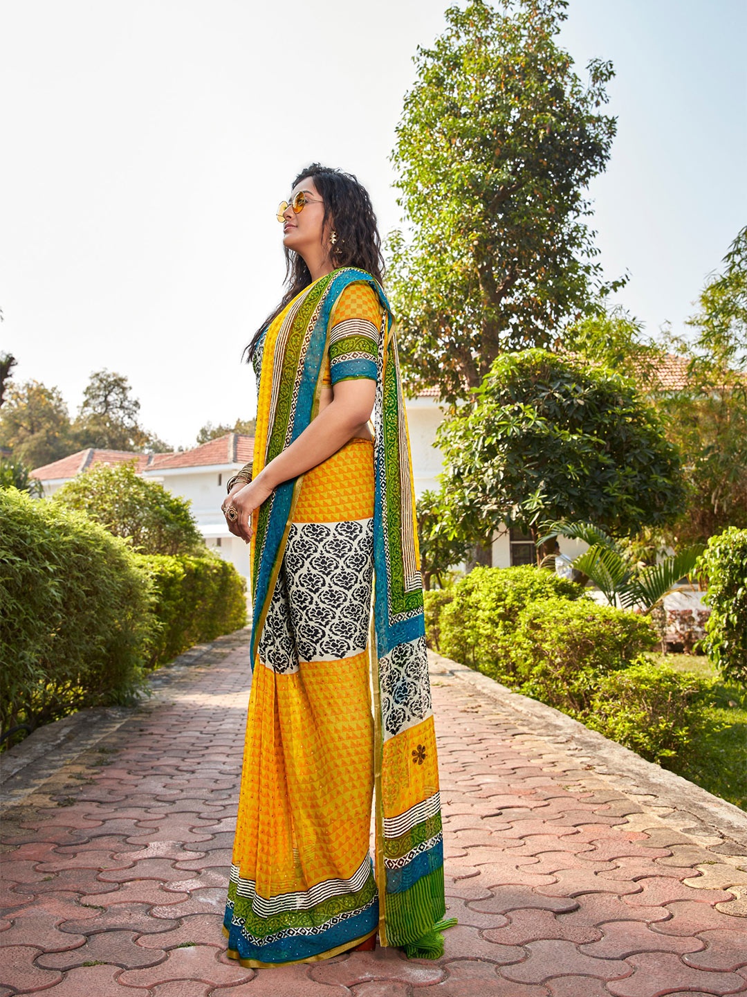 

all about you Yellow & Green Ethnic Motifs Printed Embellished Zari Pure Chiffon Saree